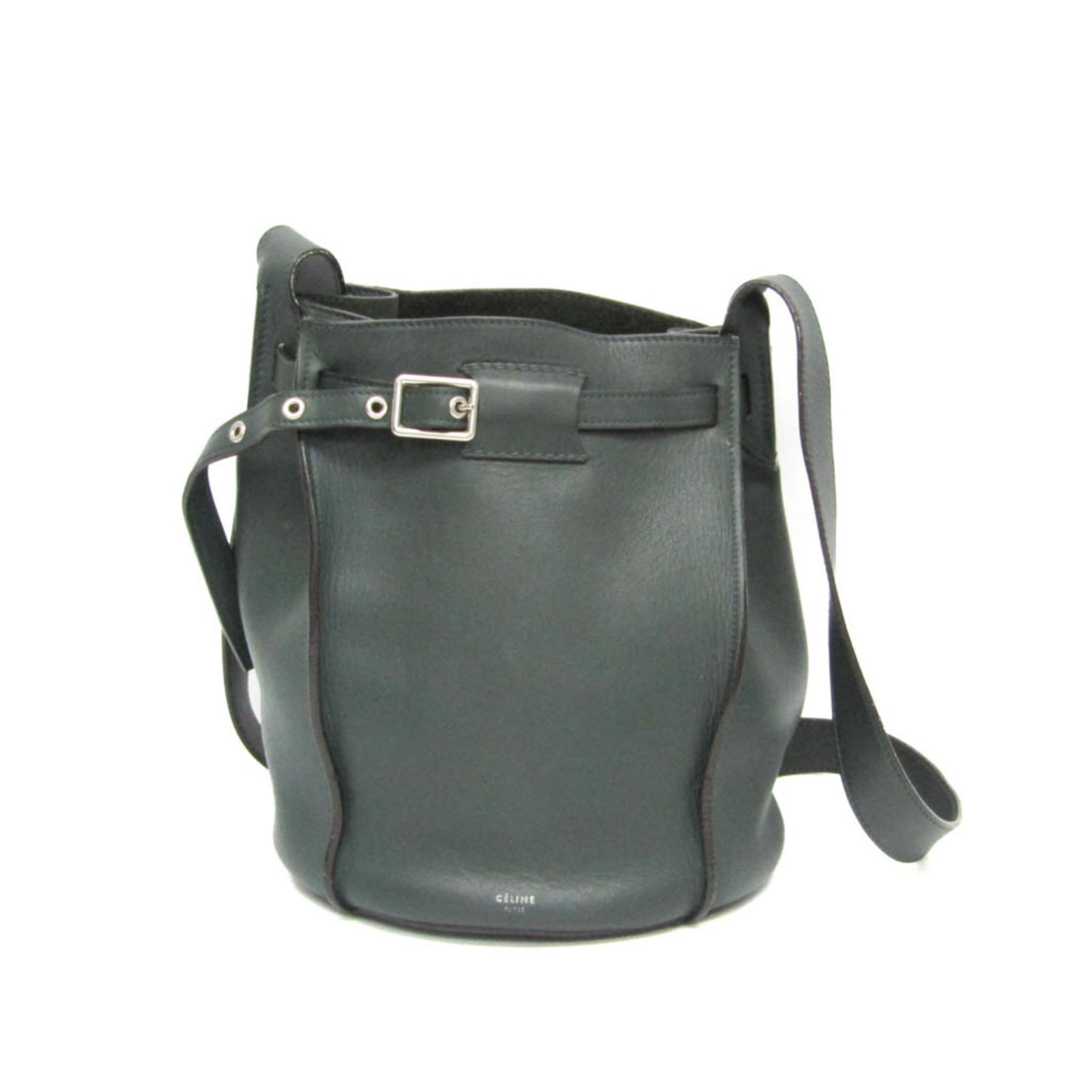 Shoulder Bag Leather Celine: Shoulder Bag Leather Celine This Italian-made Celine shoulder bag features a timeless khaki leather exterior with a classic design. With a sturdy 104cm strap length, it's perfect for everyday use.