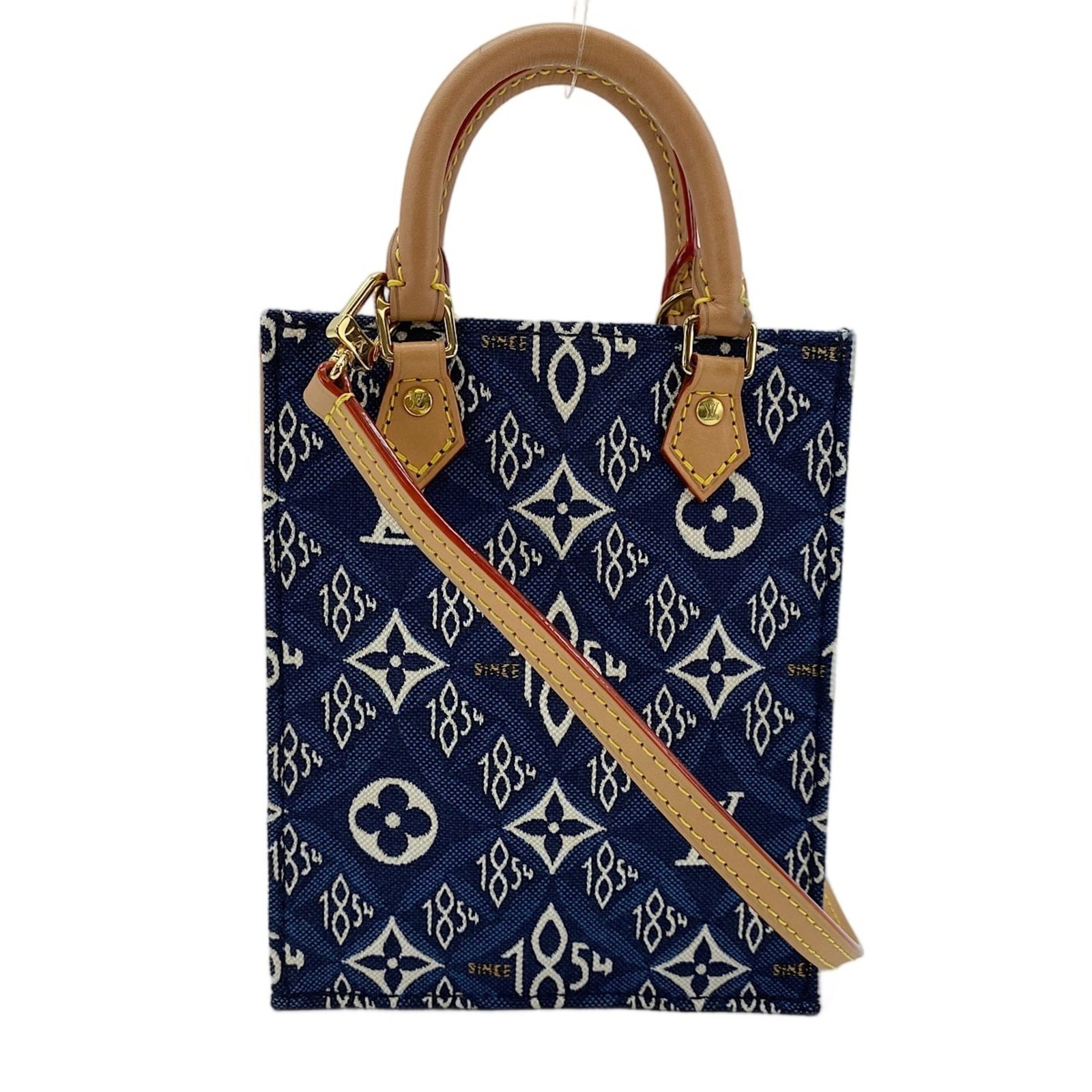 Handbag Louis Vuitton: Handbag Louis Vuitton Navy Louis Vuitton handbag with a classic design, measuring 17cm x 14cm x 5cm. This iconic French brand's signature monogram pattern adorns the exterior, adding a touch of