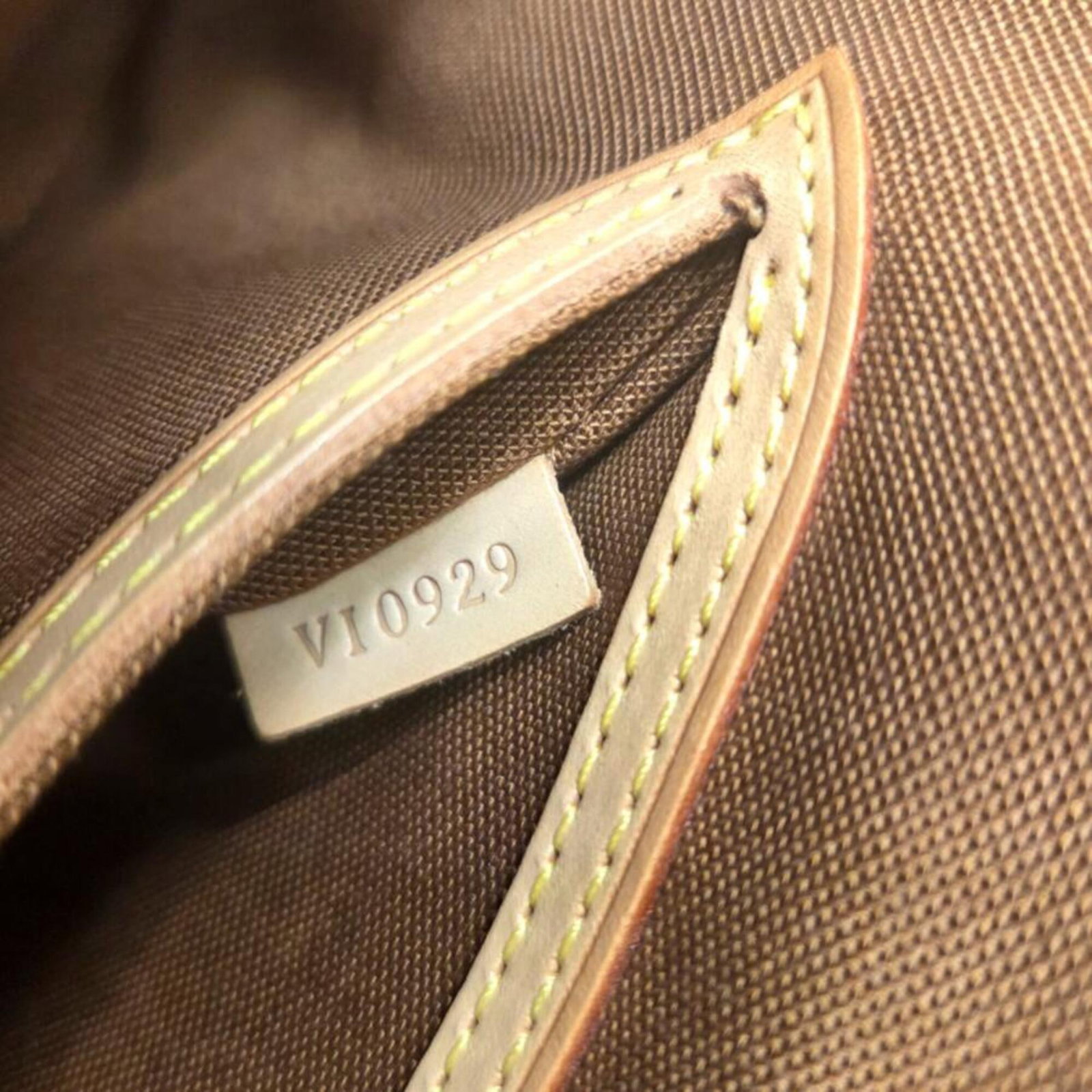 Louis Vuitton Monogram Handbag - 12