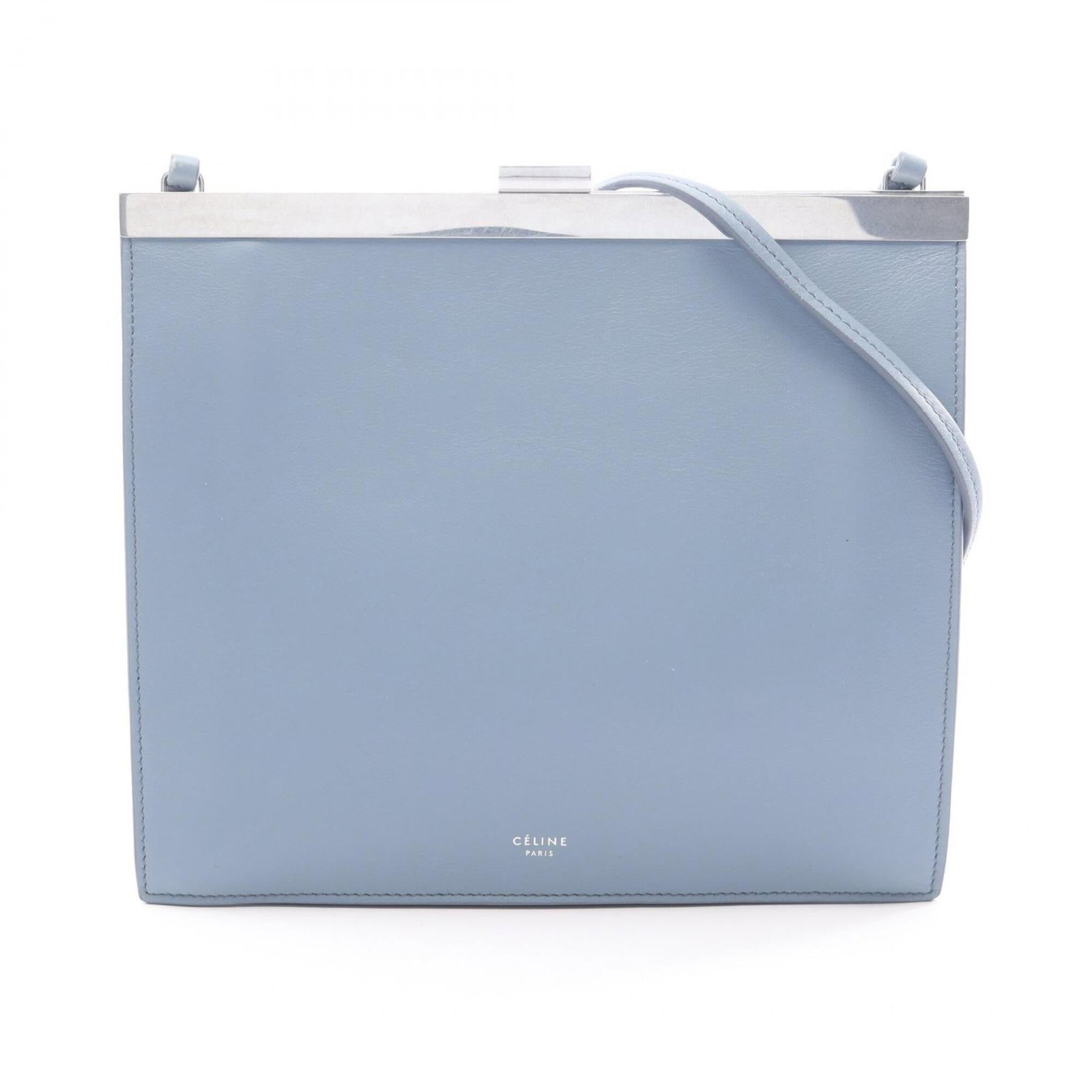 Handbag Leather Shoulder Bag Celine: Handbag Leather Shoulder Bag Celine Blue leather shoulder bag from Celine, measuring 19.5cm x 22.5cm x 3cm. This bag features a classic design with a signature blue color. Made from high-quality