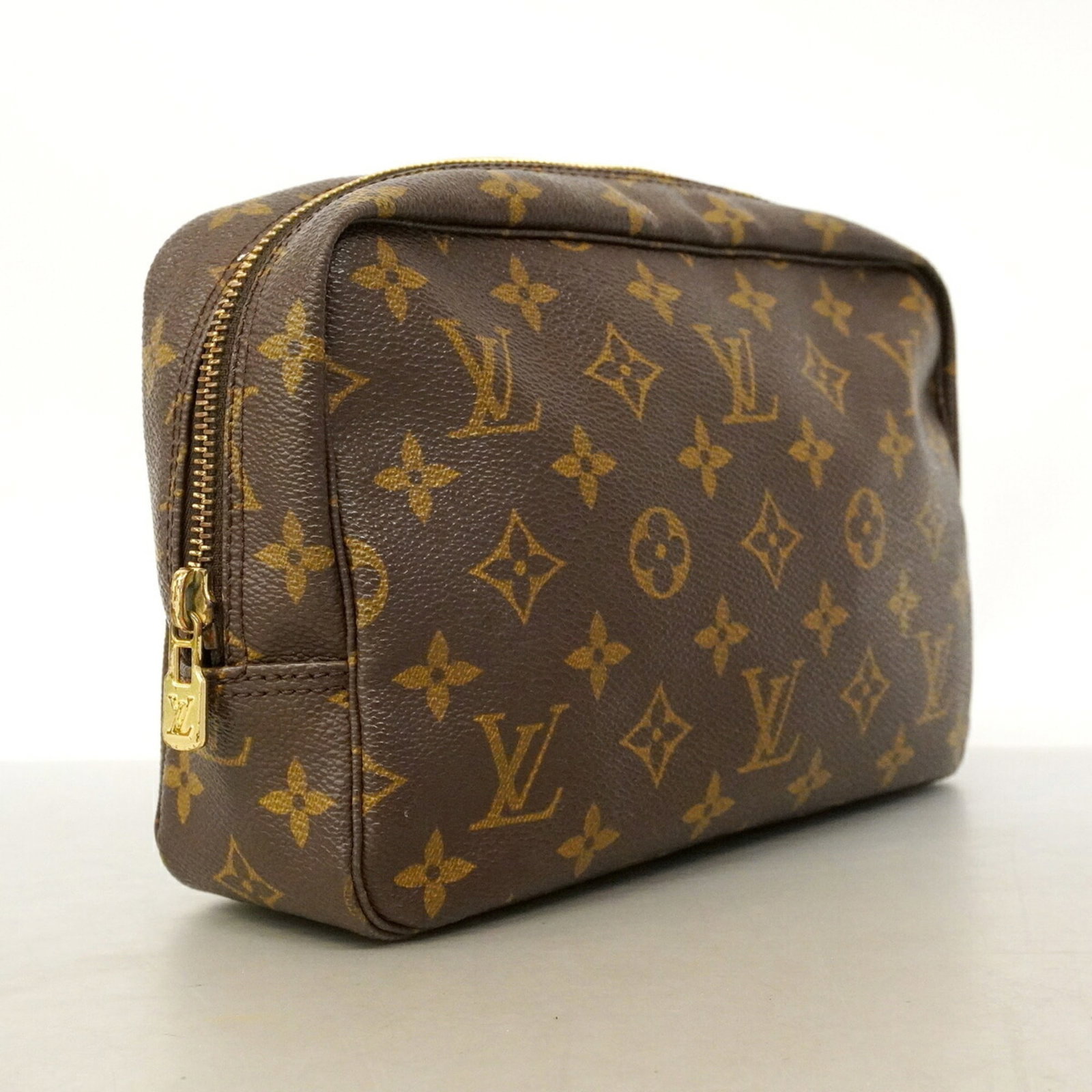 Louis Vuitton Pouch - 2