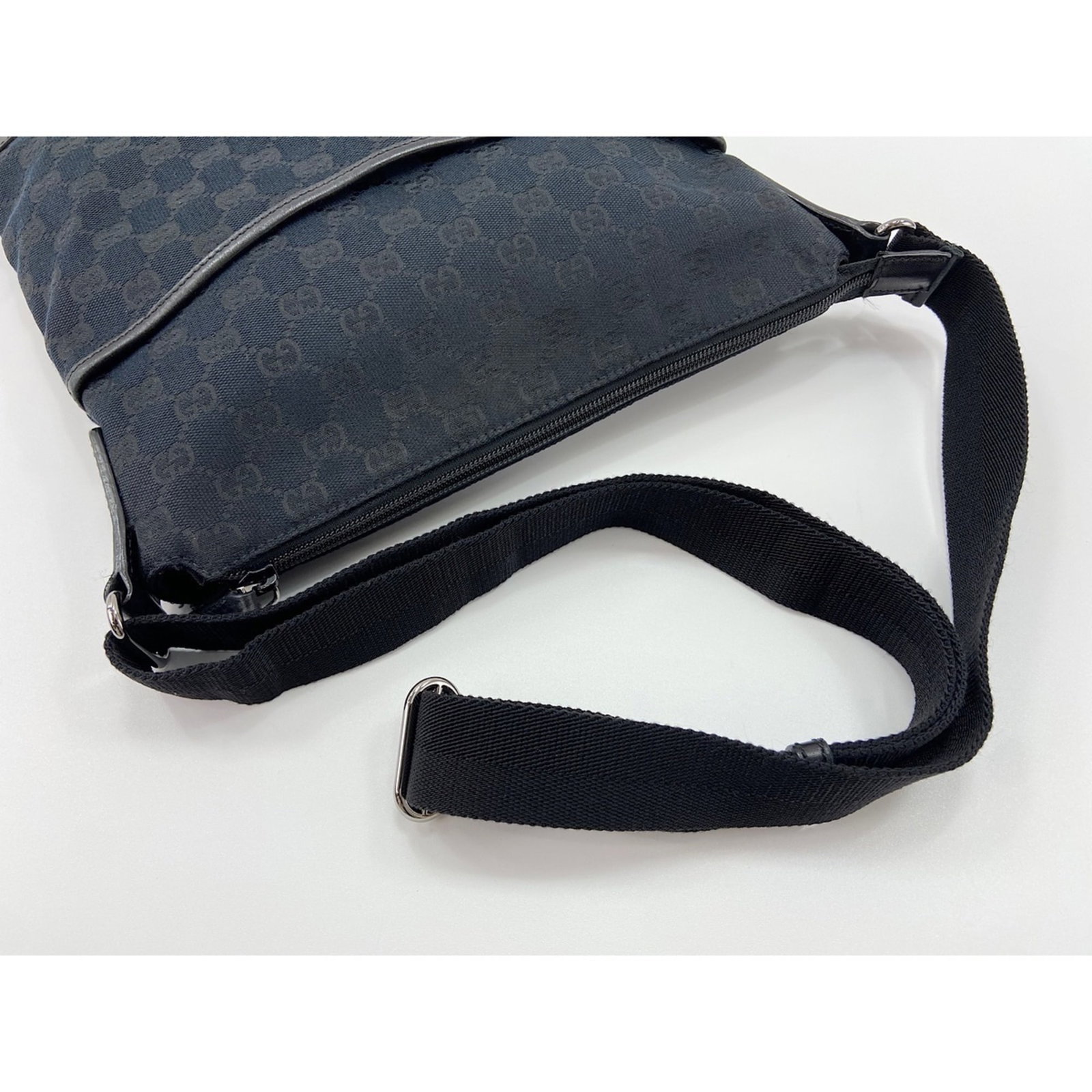 Shoulder Bag - 10