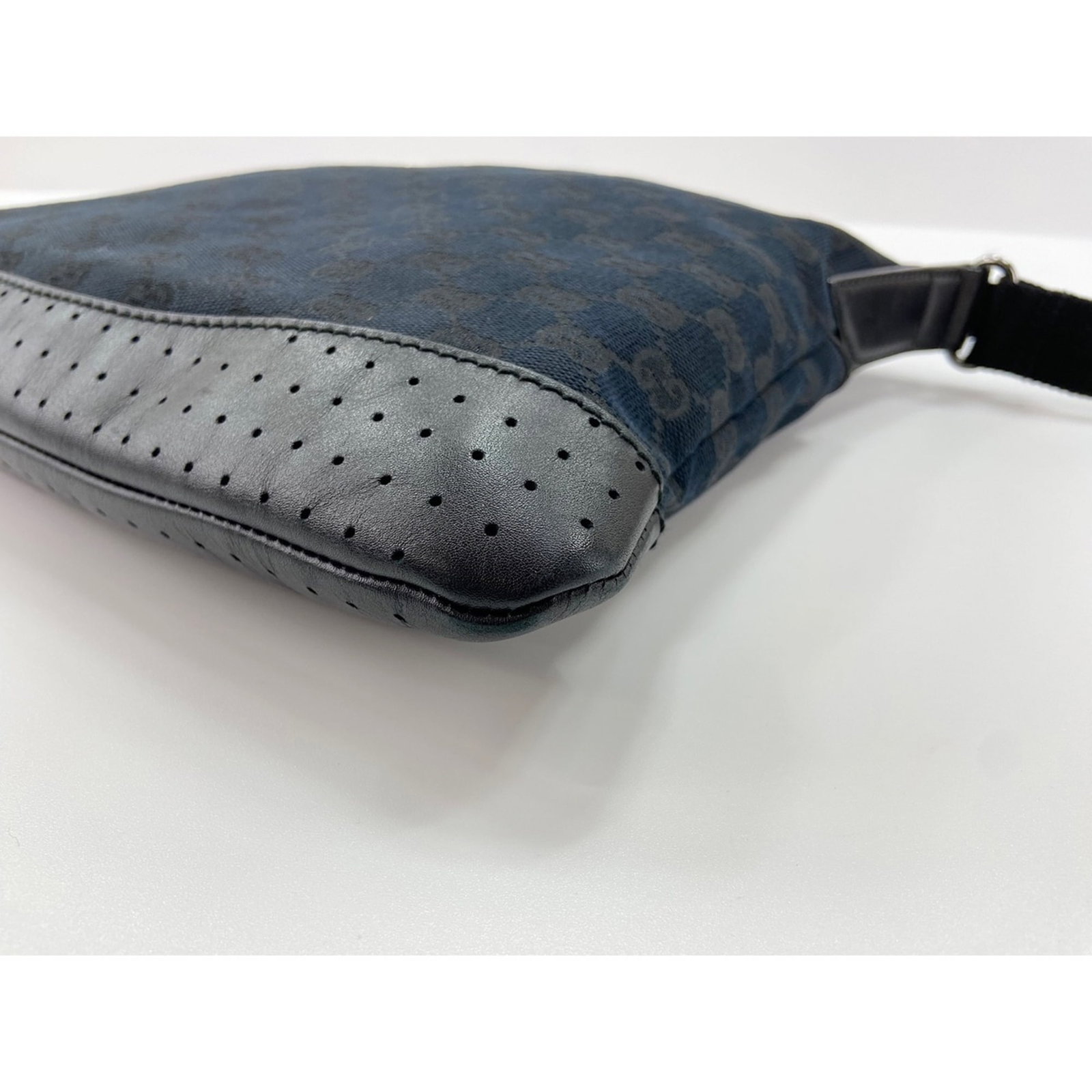 Shoulder Bag - 8