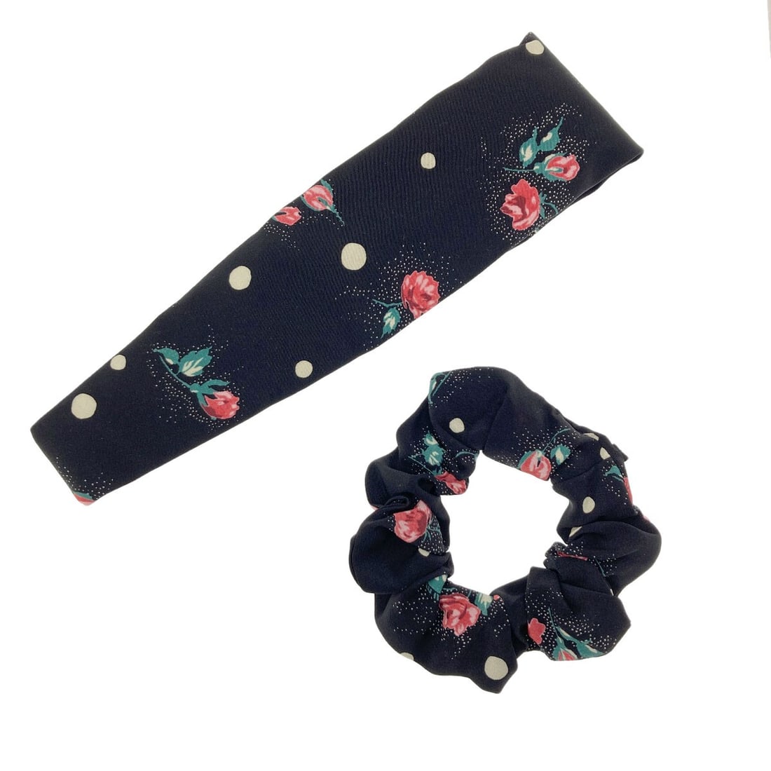 Miumiu Hairband And Scrunchie 2-Piece Set, Rose Print Hair Accessory Cloth: Miumiu Hairband And Scrunchie 2-Piece Set, Rose Print Hair Accessory Cloth Black rose print cloth hairband and scrunchie 2-piece set. The set features a black exterior and rose print design. Made of