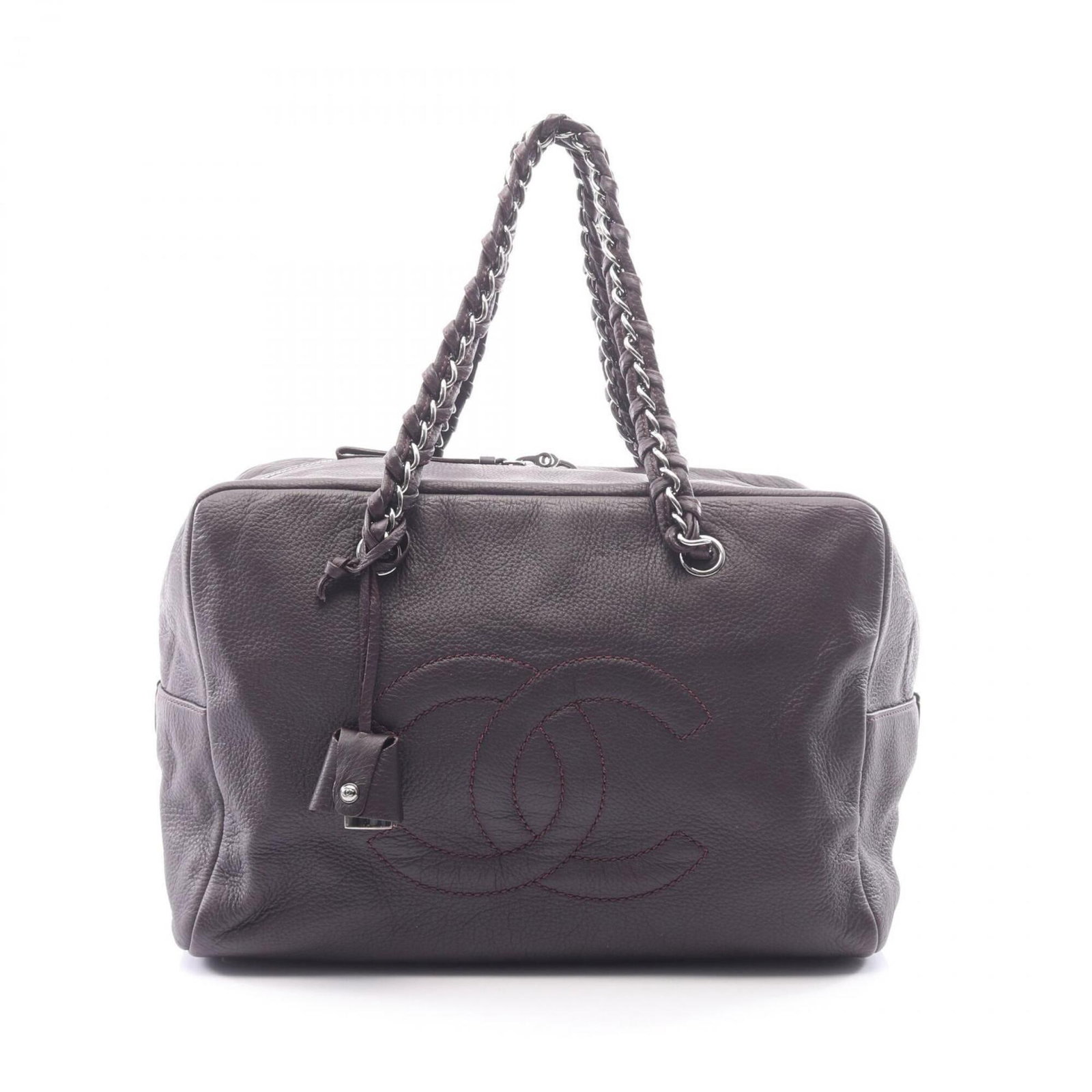 Handbag Leather from Chanel: Handbag Leather from Chanel Brown leather handbag from Chanel, featuring silver hardware and a classic design. Measuring 24cm x 31cm x 15cm, this bag is a stylish accessory for everyday use. Made