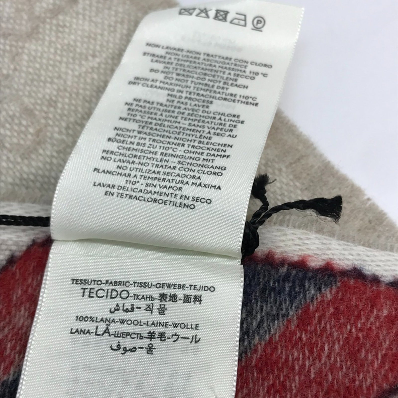 Stole Wool from Gucci - 14