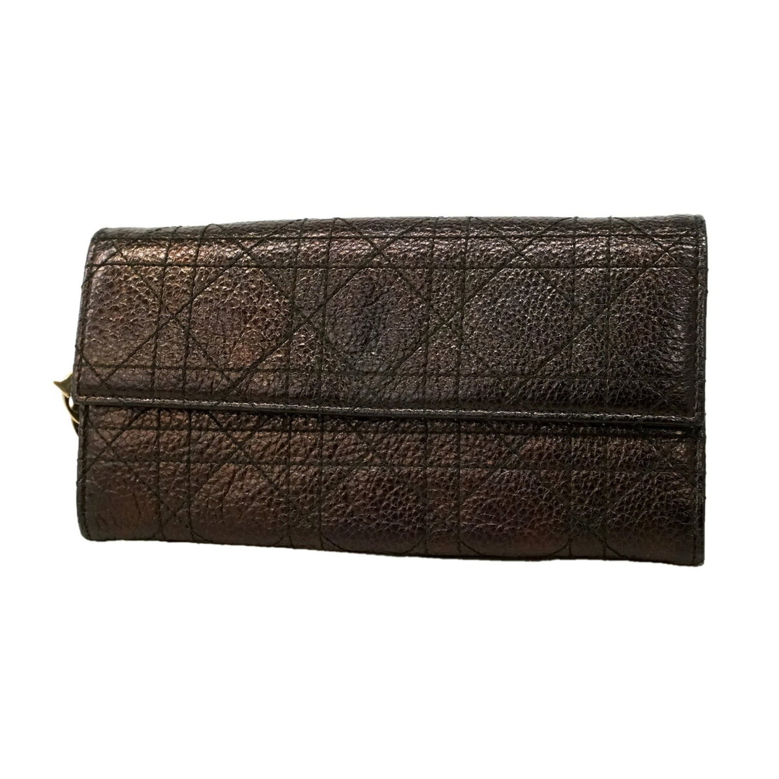 Long Leather Christian Dior Bi Fold Wallet: Long Leather Christian Dior Bi Fold Wallet Dark brown leather wraps around a sleek, bi-fold design, creating a timeless and sophisticated look. The Long Christian Dior wallet measures 10.3cm x 19.2cm