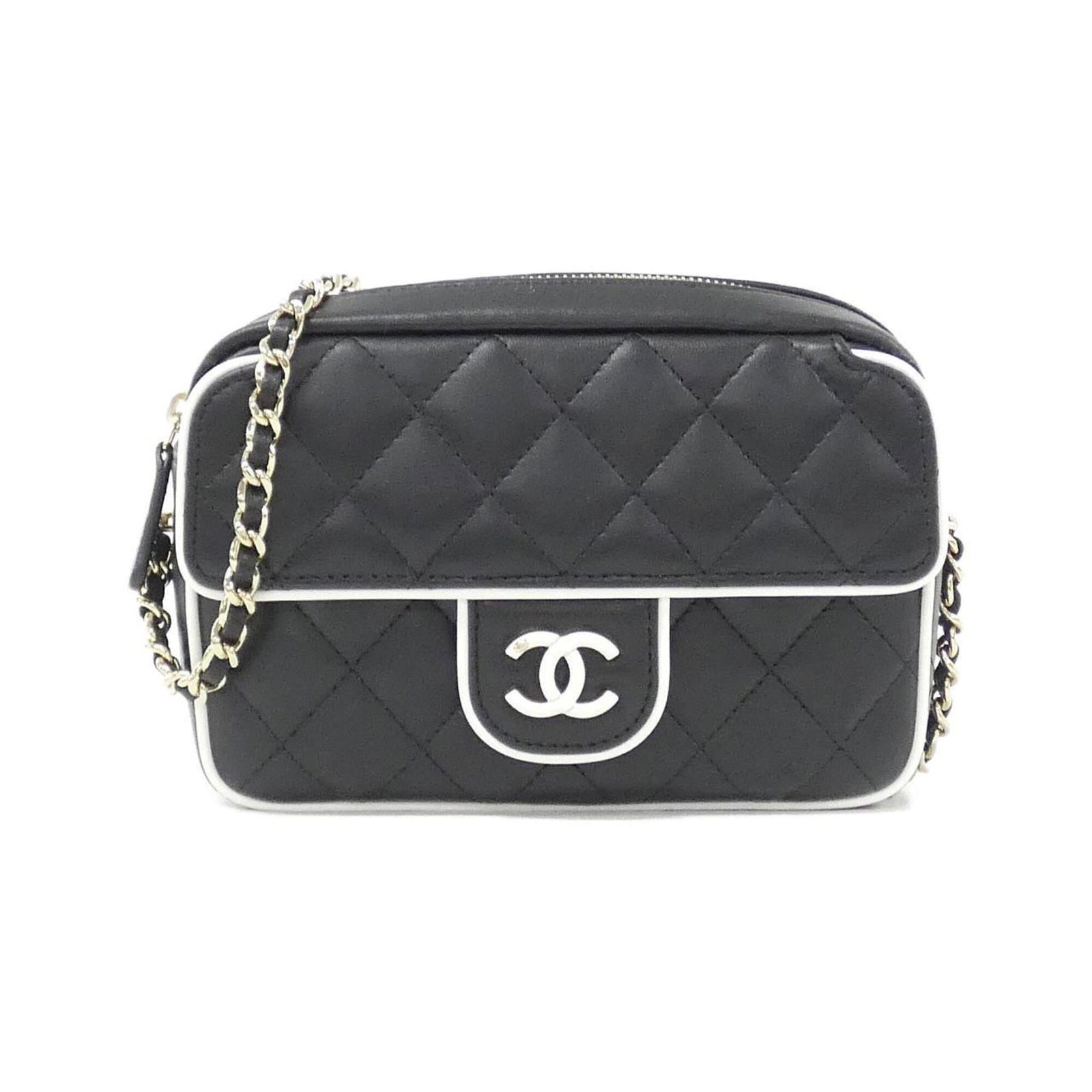 Shoulder Bag Leather Handbag Chanel: Shoulder Bag Leather Handbag Chanel Black and White Lambskin Leather Shoulder Bag, 11.5cm x 17cm x 5cm. This Chanel MPN AP4516 shoulder bag features high-quality lambskin leather and a classic