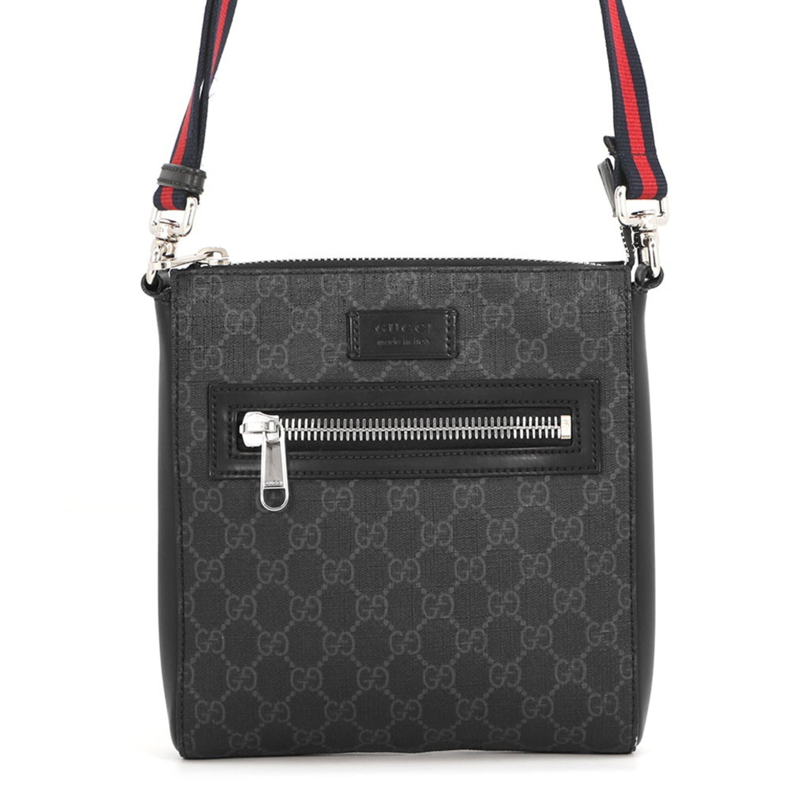 Messenger Bag Shoulder Bag Handbag Gucci Supreme: Messenger Bag Shoulder Bag Handbag Gucci Supreme Gucci's GG Supreme style is showcased in this sleek black messenger bag, featuring a classic design with a modern twist. With its 22.5cm x 21cm x 4.5cm