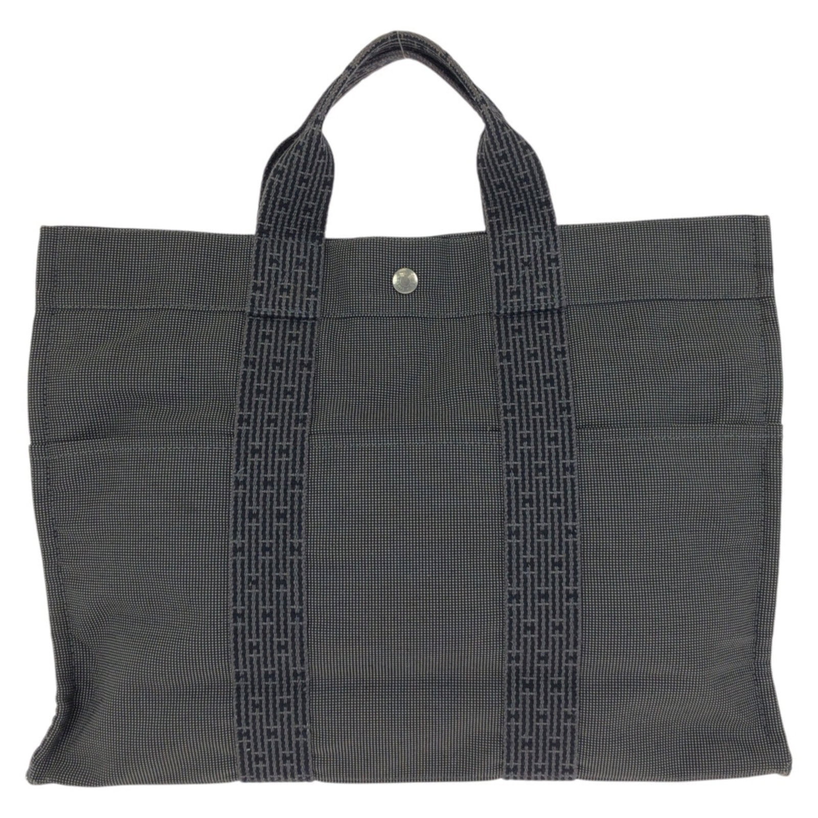Polyamide Polyester Bag Tote Handbag Hermes: Polyamide Polyester Bag Tote Handbag Hermes Polyamide Polyester Bag Tote Handbag Hermes is a high-quality, French-made handbag with a durable polyamide and polyester material, offering a stylish gray 
