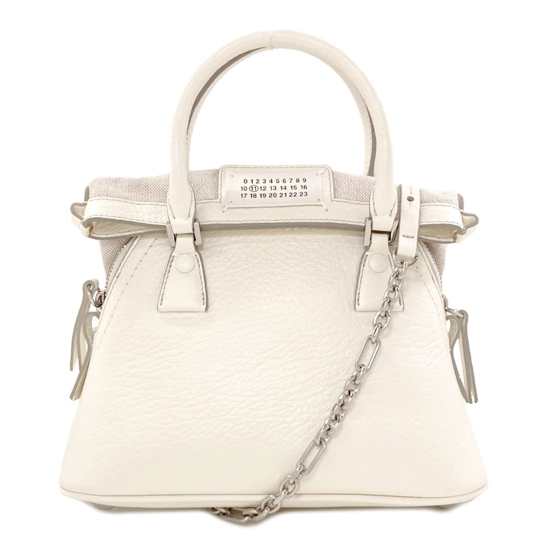 Maisonmargiela 5Ac 2Way Handbag Calf: Maisonmargiela 5Ac 2Way Handbag Calf Maison Margiela's 5Ac 2Way Handbag is a stylish and versatile accessory, featuring a sleek white calf exterior and a detachable strap for adjustable comfort. The