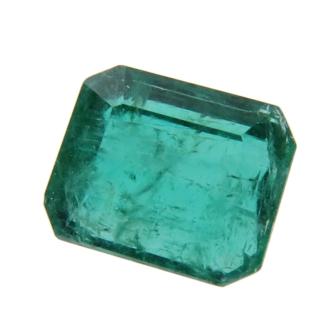Emerald Loose 0.146G: Emerald Loose 0.146G Loose 0.146G Emerald with a total carat weight of 0.73ct, this green gemstone is a standout piece. The emerald's exterior color is a vibrant green, and it's a type of loose