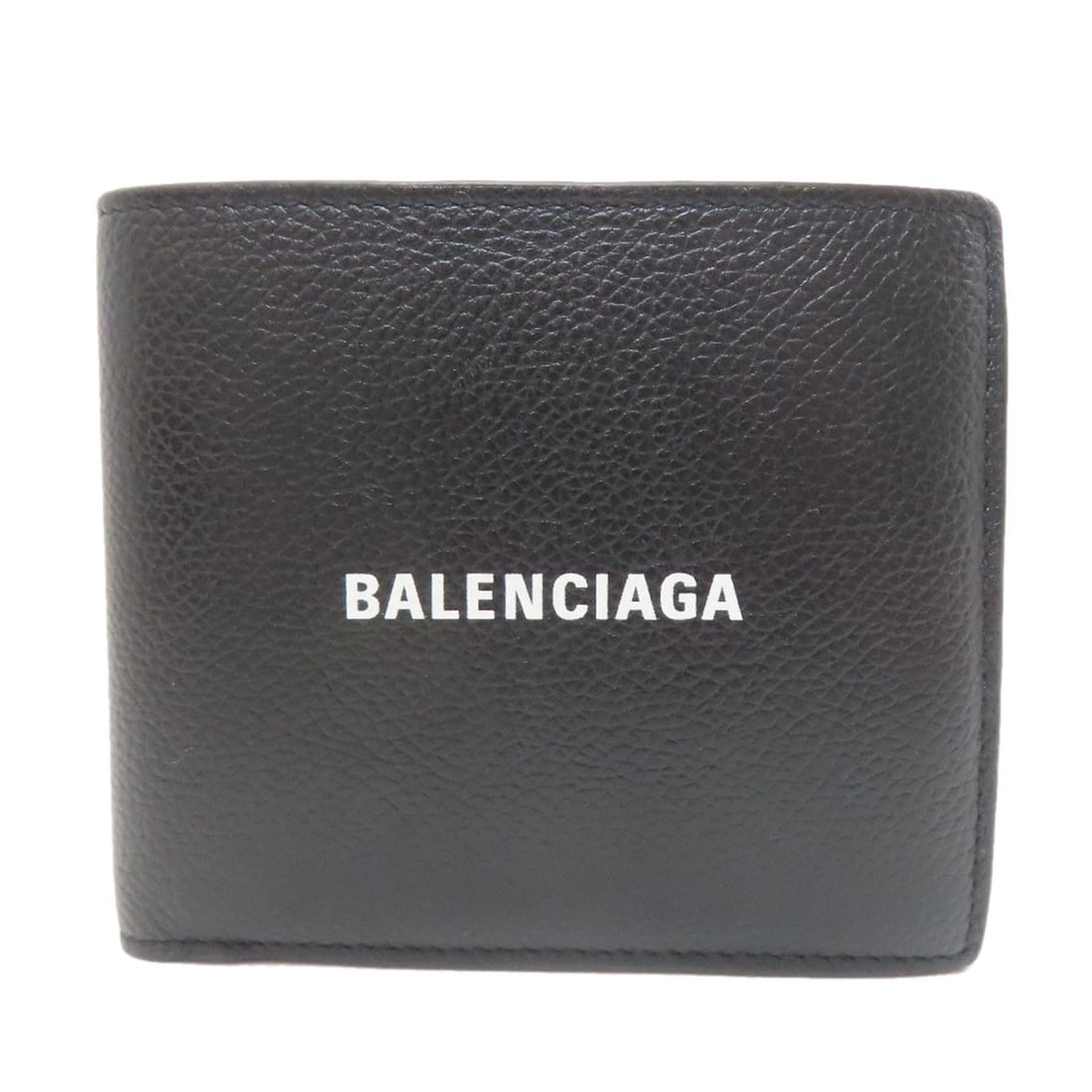 Balenciaga 594315 Logo Bifold Wallet With Coin Pocket Leather: Balenciaga 594315 Logo Bifold Wallet With Coin Pocket Leather Black leather bifold wallet with a coin pocket, designed by Balenciaga. This wallet features a classic design with a logo on the front,