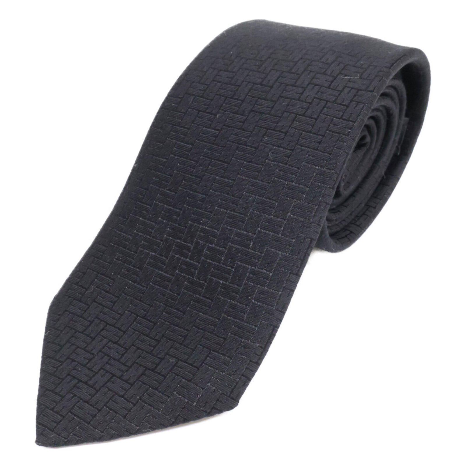 Silk Cravat Hermes: Silk Cravat Hermes Silk Cravat in Black from Hermes, measuring 149cm in length and 7.5cm in width, made from high-quality silk material. This cravat is a classic accessory for men, adding a touch of e
