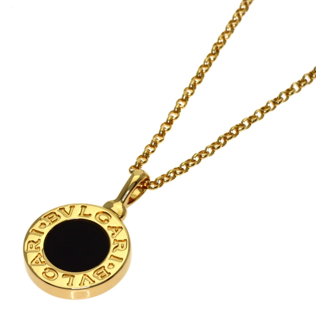 Bvlgari Onyx Necklace K18 Yellow Gold: Bvlgari Onyx Necklace K18 Yellow Gold K18 Yellow Gold Bvlgari Onyx Necklace boasts a striking gold metal exterior, adorned with a high-quality onyx main stone. This 16.5-inch necklace is crafted from 