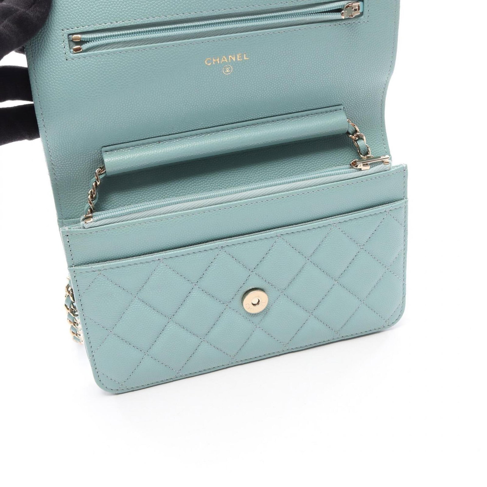 Calfskin Grained Shoulder Bag Handbag - 4