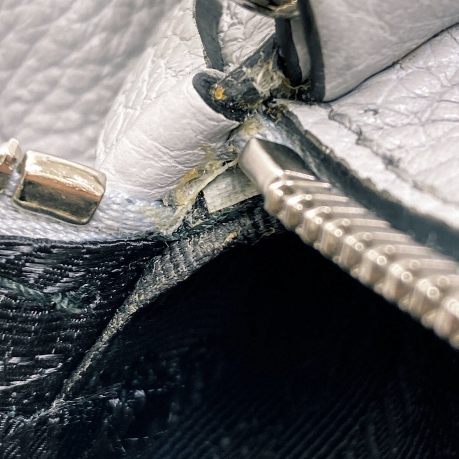 Shoulder Bag Leather Prada - 11