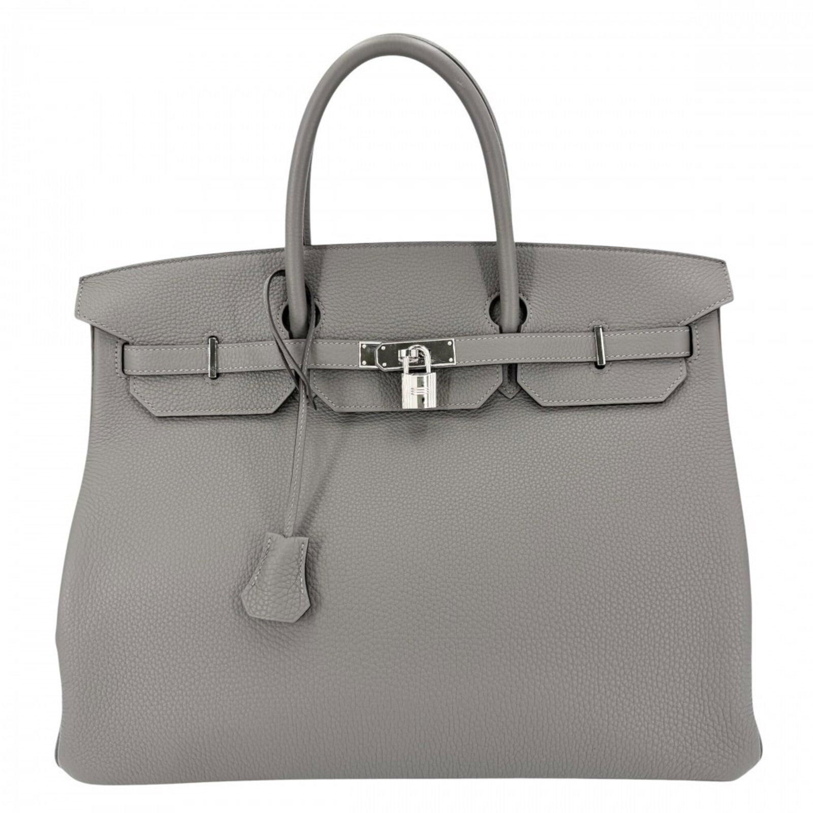 Hermes Handbag Togo Leather: Hermes Handbag Togo Leather Togo leather craftsmanship is on full display in this sleek, gray Hermes handbag, measuring 32cm x 40cm x 20cm. The timeless design and premium material make it a