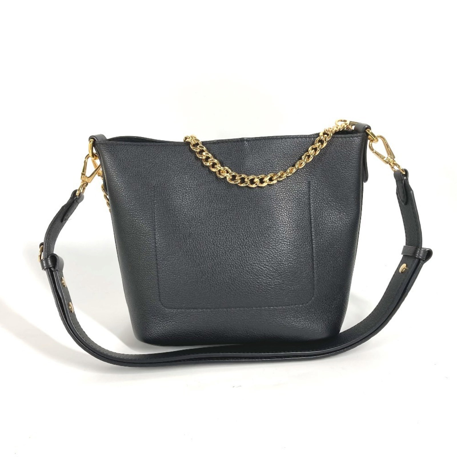 Shoulder Bag Leather Louis Vuitton: Shoulder Bag Leather Louis Vuitton Black leather Louis Vuitton shoulder bag with a classic design, featuring calf leather construction and a dust bag for added protection. Measuring 20.5cm x 20cm x 12