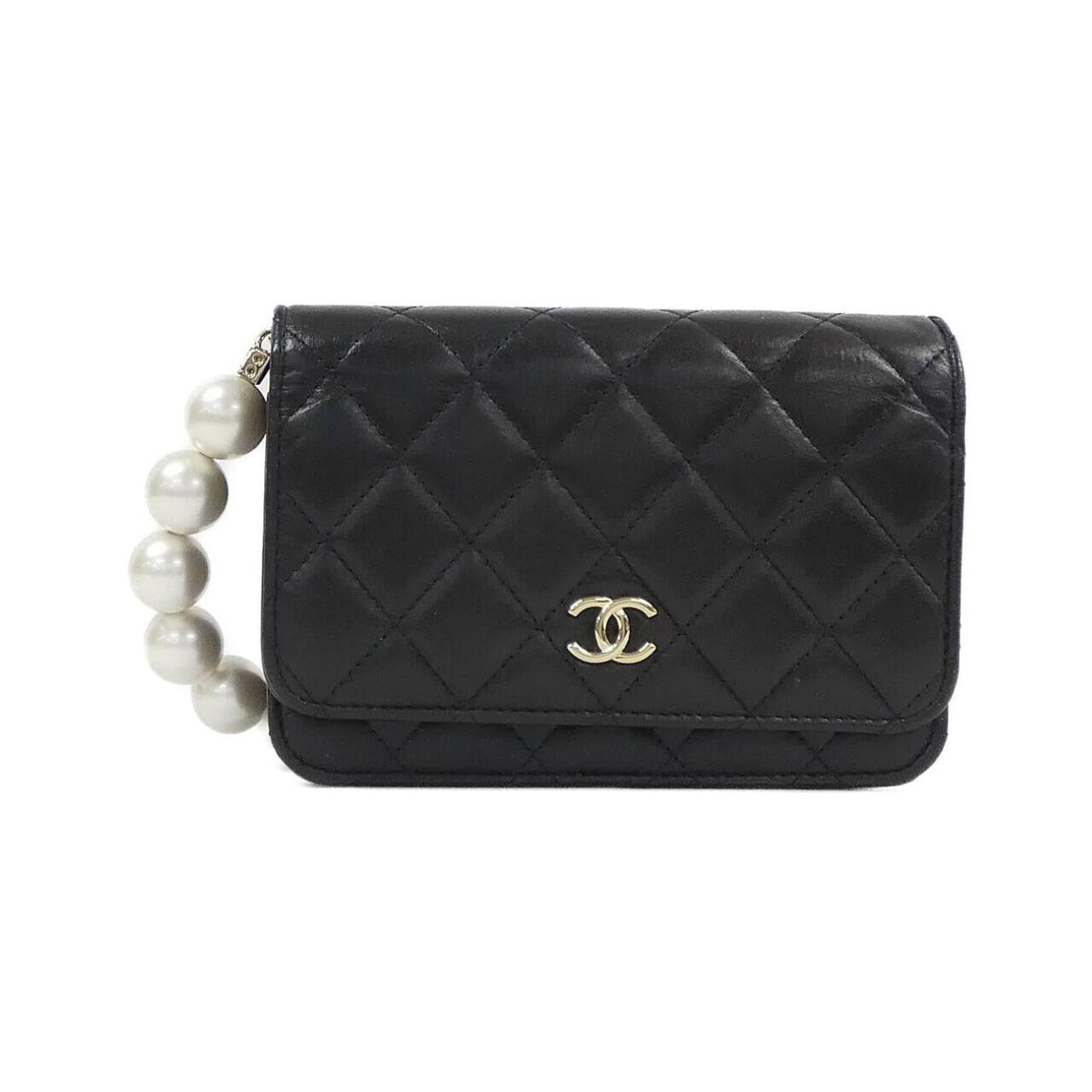 Chain/ Wallet Shoulder Artificial Pearl Leather Chanel: Chain/ Wallet Shoulder Artificial Pearl Leather Chanel Chain/ Wallet Shoulder Artificial Pearl Leather Chanel - A stylish and elegant shoulder wallet featuring artificial pearl details and