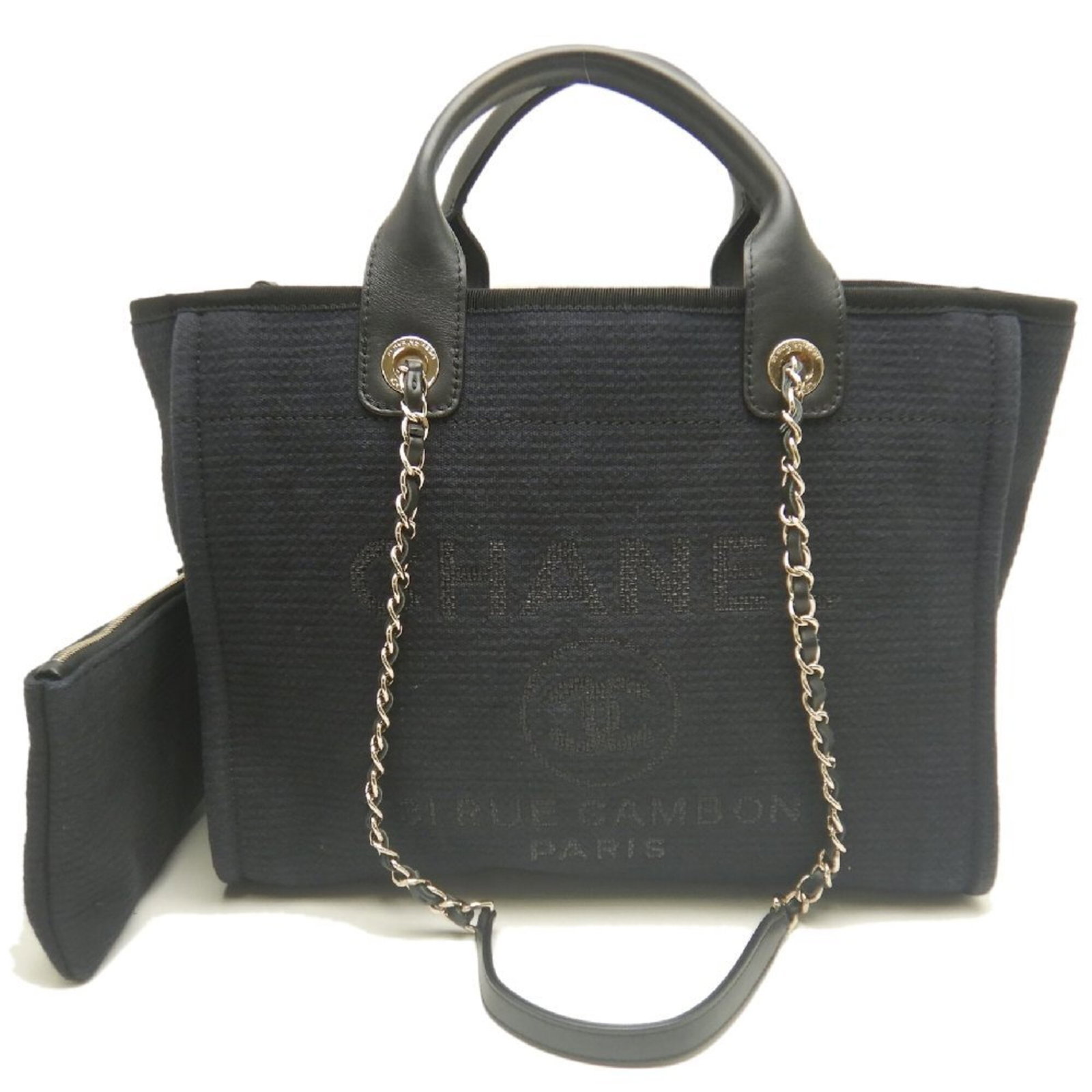 Canvas leather tote bag: Canvas leather tote bag Canvas leather tote bag from Chanel, made from high-quality canvas and leather, with a classic black design. Measuring 28cm x 35cm x 16cm, this stylish tote bag is a timeless