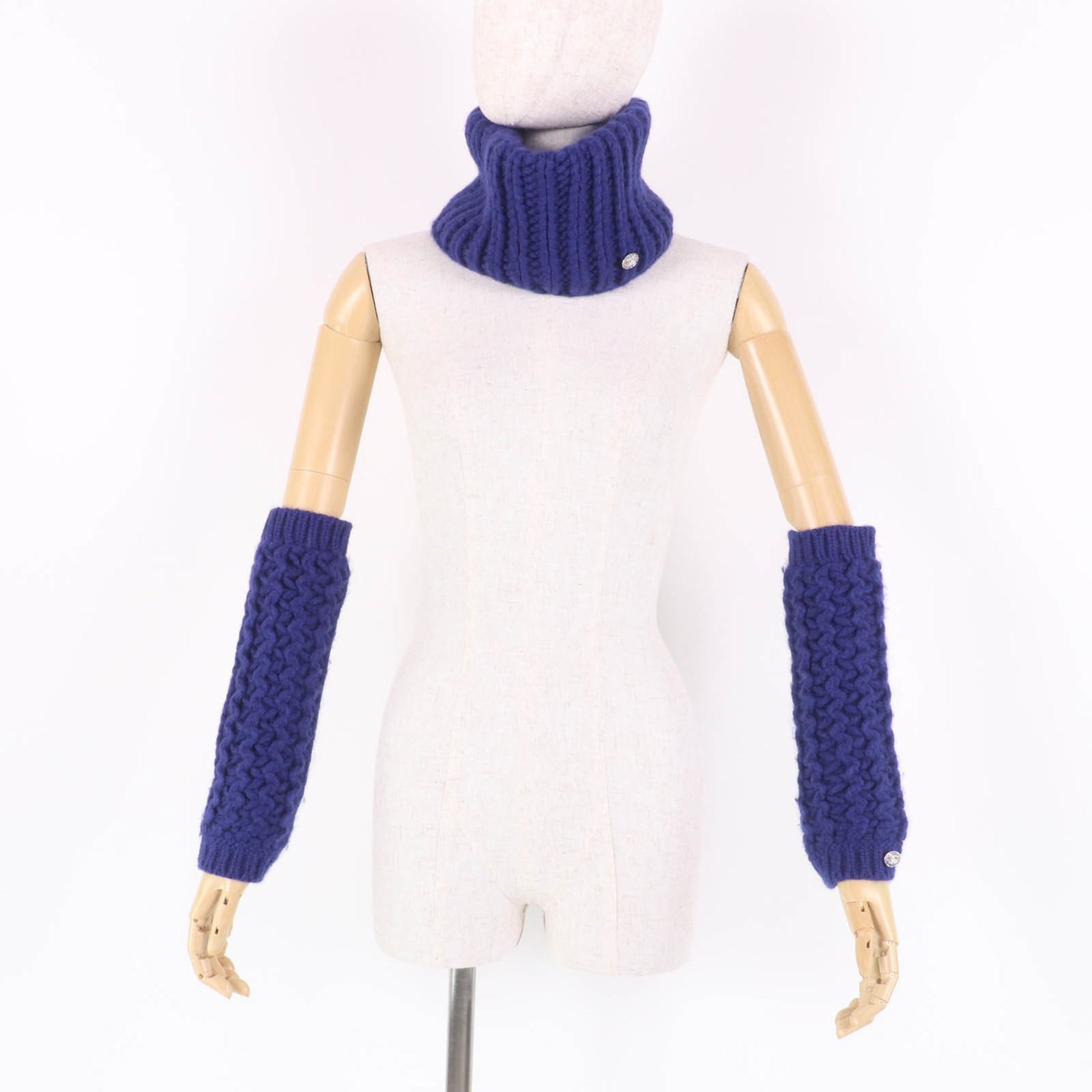 Polyamide Wool 90% Chanel Neckwarmer - 2