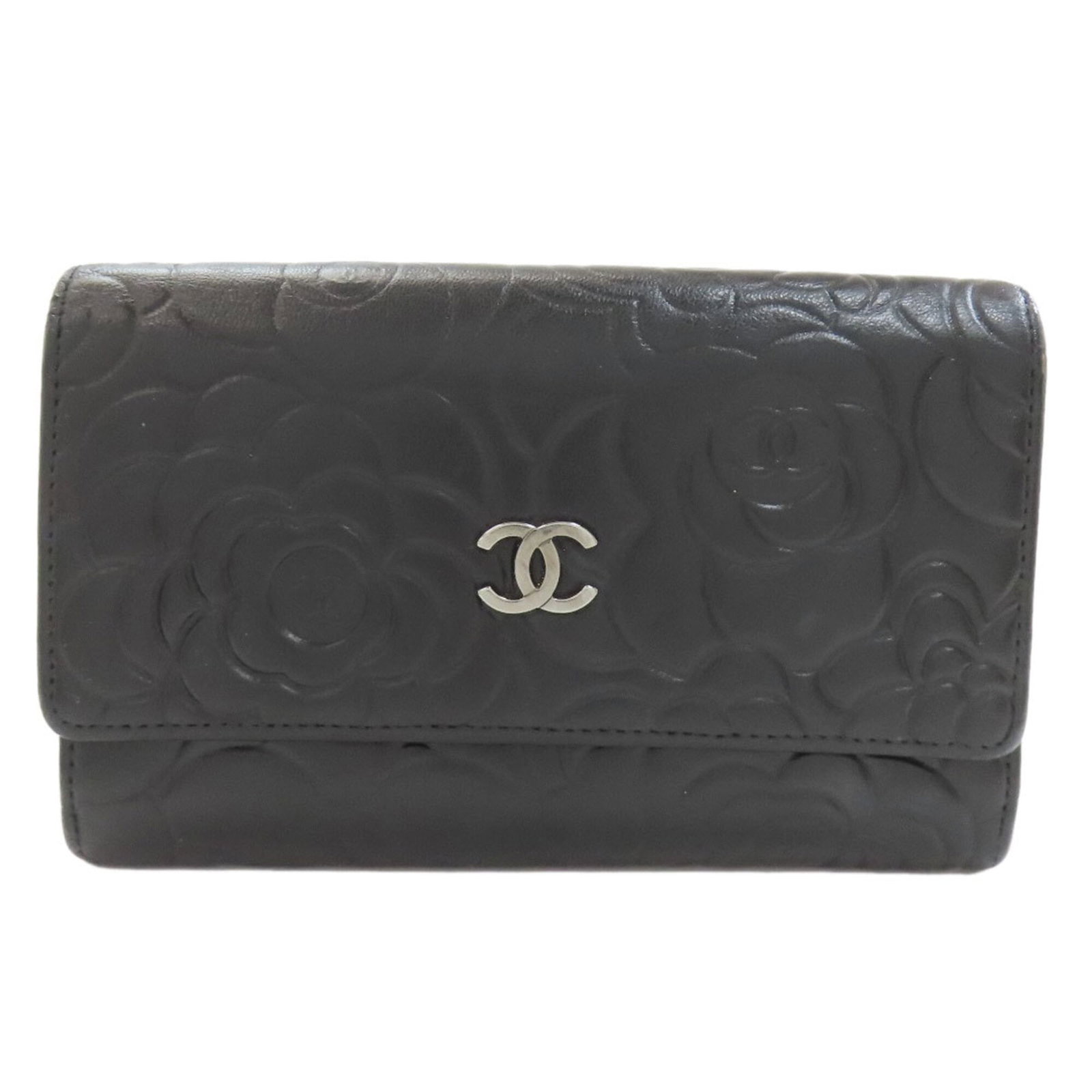 Chanel Long Wallet (Bi-Fold) Leather: Chanel Long Wallet (Bi-Fold) Leather The Chanel Long Wallet (Bi-Fold) Leather is a sleek and sophisticated accessory, crafted from high-quality calfskin leather in a classic black finish. Its bi-fold 