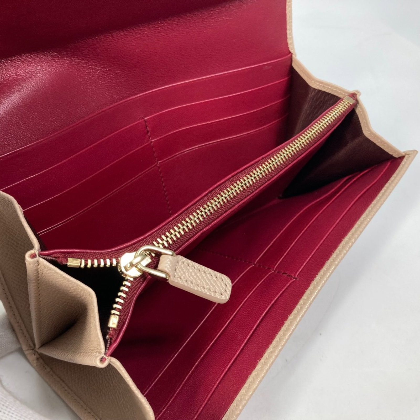 Bi Fold Leather Wallet - 9