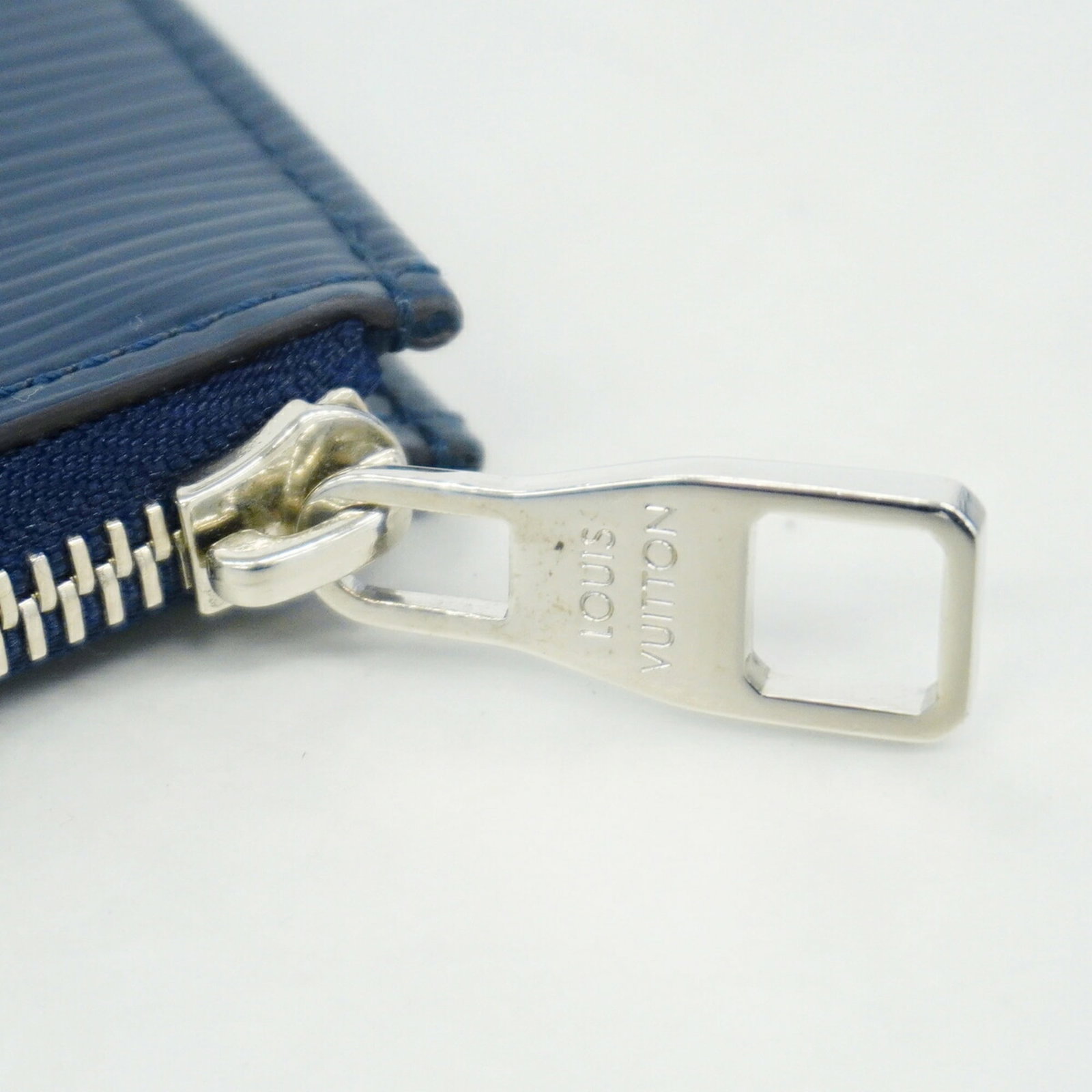 Louis Vuitton Bag - 7
