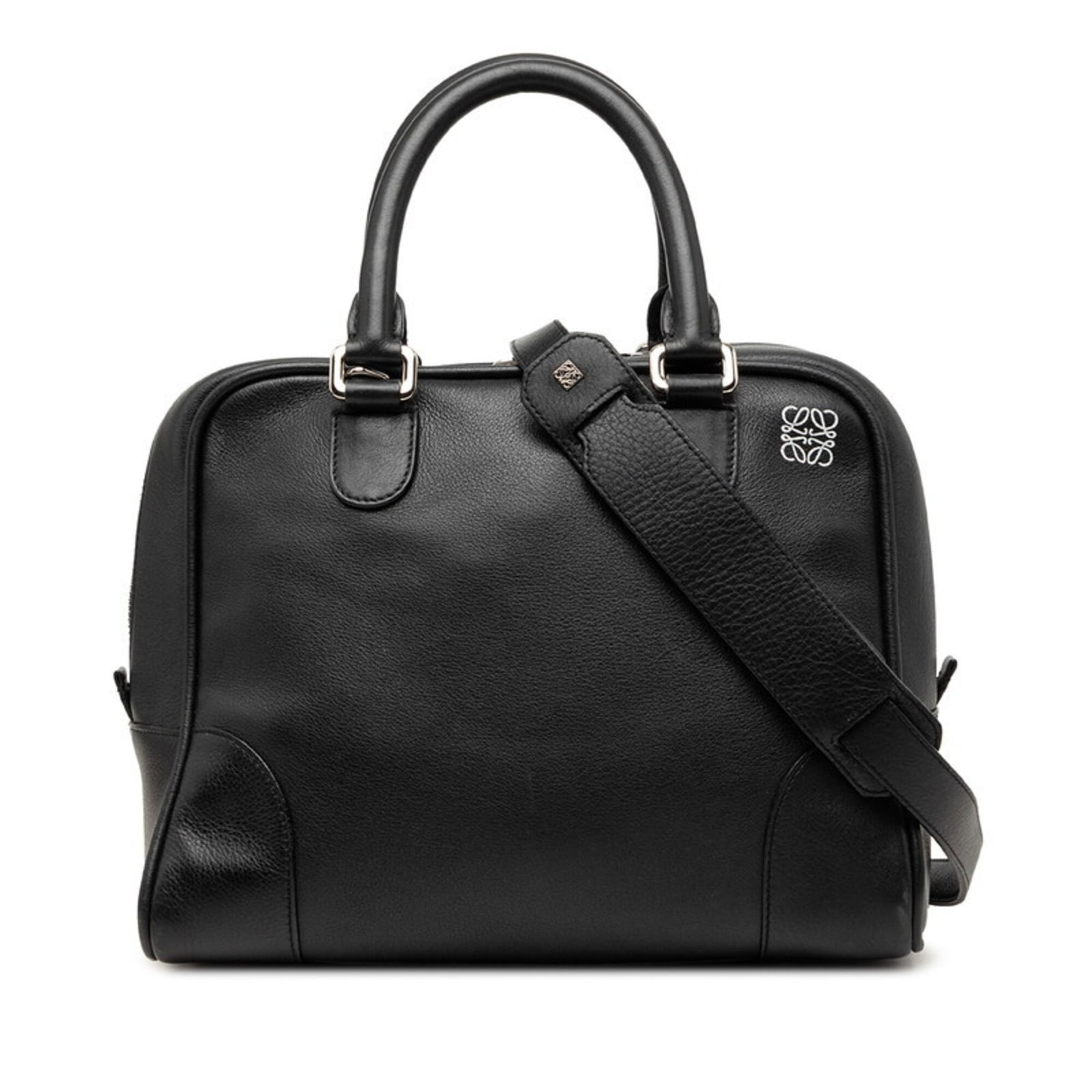 Shoulder Bag Leather Loewe Handbag: Shoulder Bag Leather Loewe Handbag Black leather shoulder bag from Loewe, measuring 21cm x 28cm x 17cm, offering a sleek and sophisticated design. This shoulder bag features high-quality leather