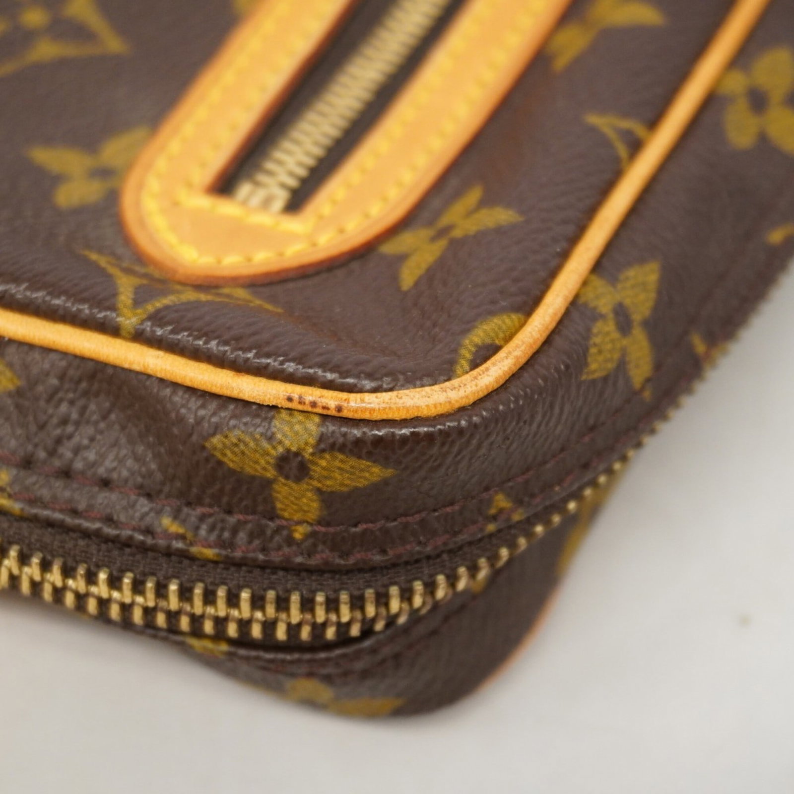 Louis Vuitton Bag - 6