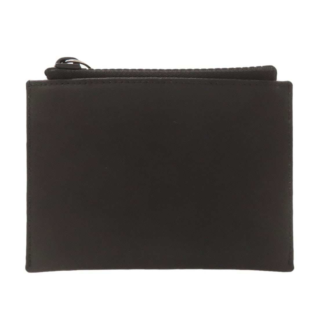 Gucci 780177 Fragment Case Gg Accessory Pouch Leather: Gucci 780177 Fragment Case Gg Accessory Pouch Leather Black leather accessory pouch from Gucci, featuring a classic Fragment design. Made from high-quality leather, this stylish pouch is a great