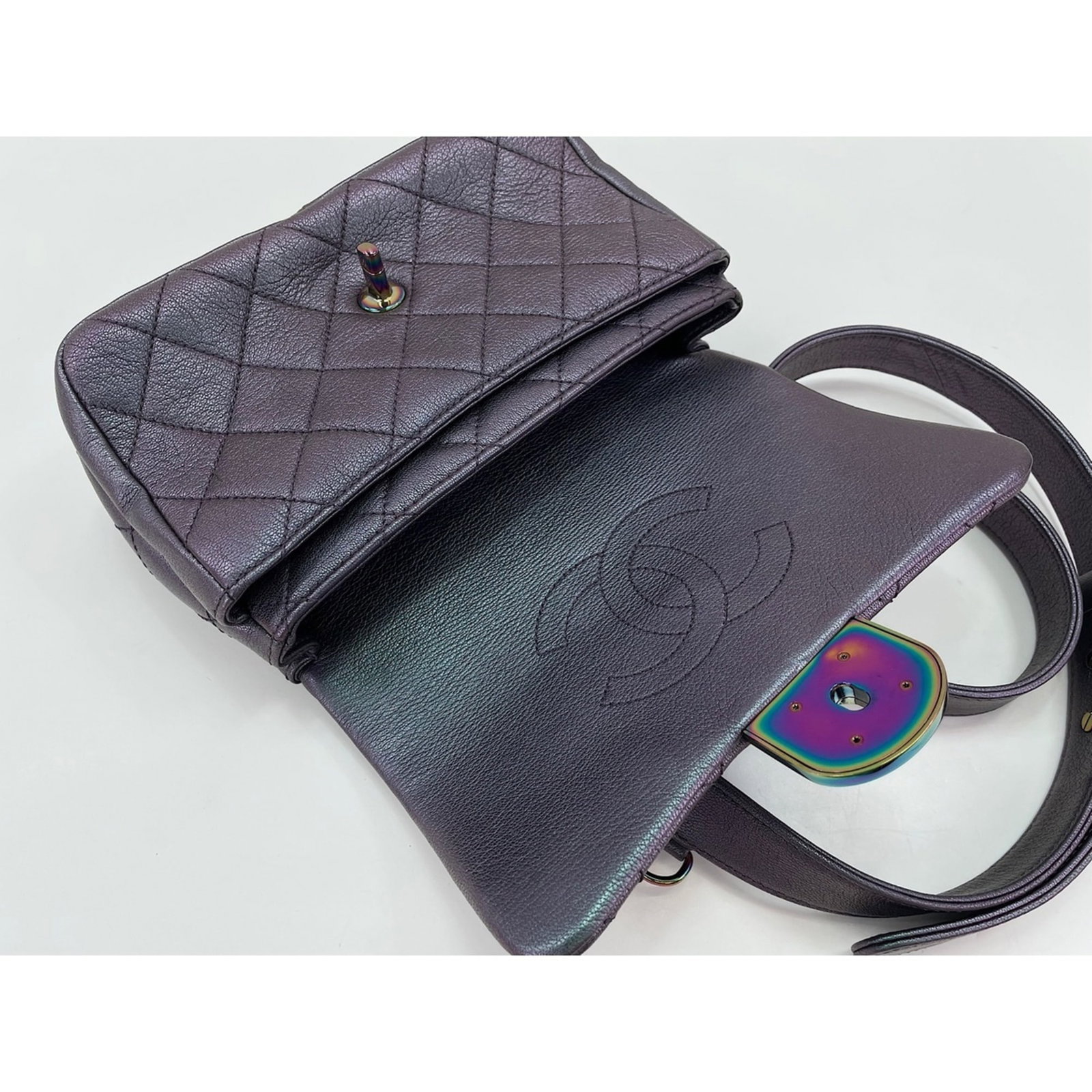 Shoulder Bag by Chanel - 10