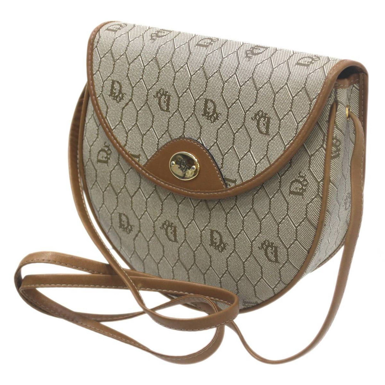 Pvc Leather Shoulder Bag Christian Dior: Pvc Leather Shoulder Bag Christian Dior PVC leather and genuine leather come together in this unique Christian Dior shoulder bag, offering a distinctive blend of materials. Measuring 18cm x 21cm x