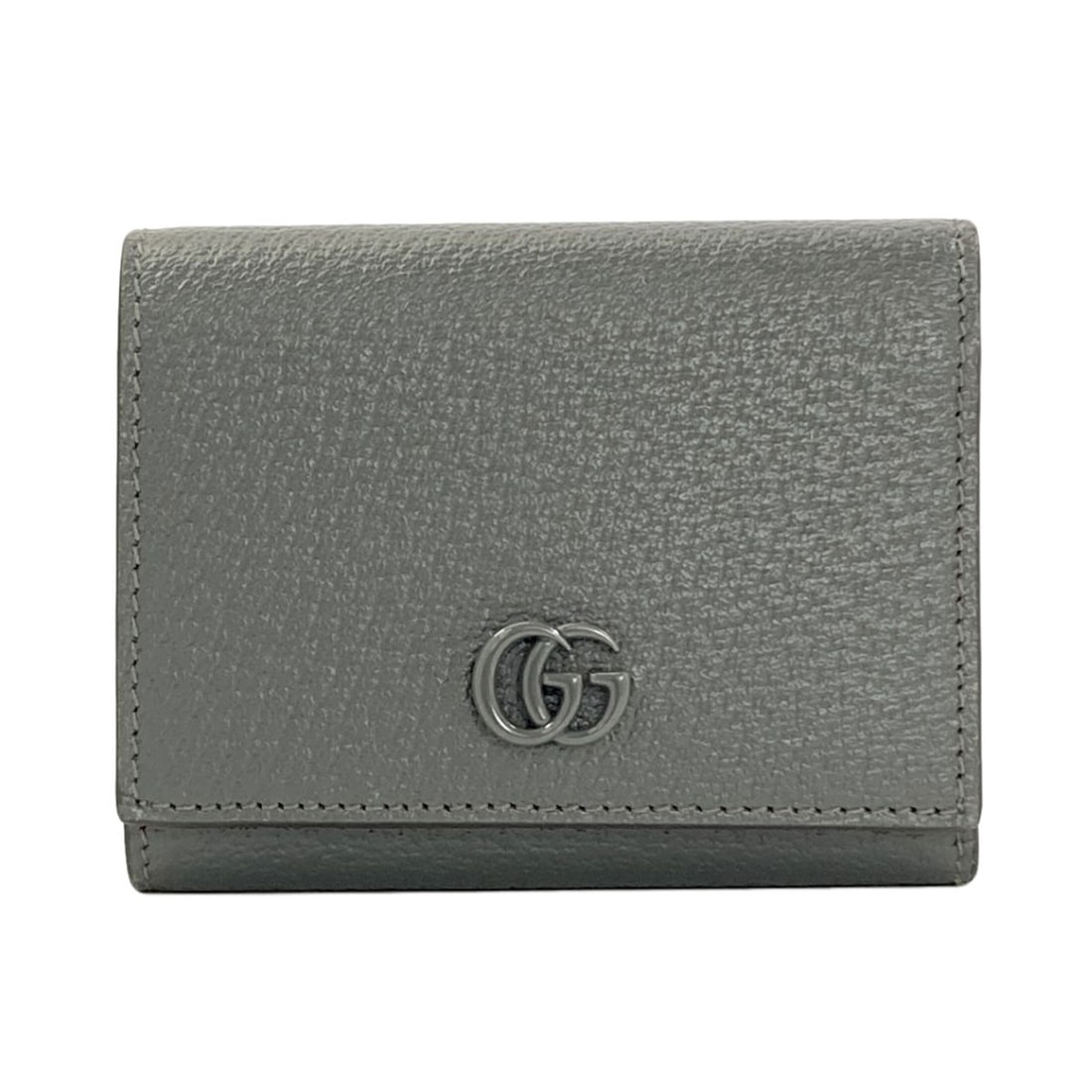 Gucci 722732 Double G Tri-Fold Wallet Bifold Wallet With Coin Pocket: Gucci 722732 Double G Tri-Fold Wallet Bifold Wallet With Coin Pocket Gucci's iconic Double G Tri-Fold Wallet boasts a sleek, gray leather exterior, featuring a classic bifold design with a convenient