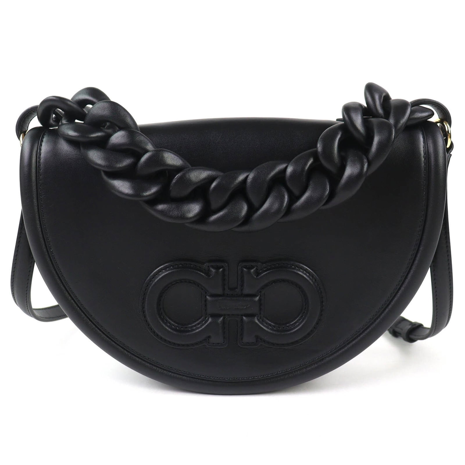 Ferragamo Salvatore Handbag Leather Bag Shoulder: Ferragamo Salvatore Handbag Leather Bag Shoulder Black leather shoulder bag from Salvatore Ferragamo, measuring 19cm x 28cm x 7cm, crafted with high-quality leather. This stylish handbag features a