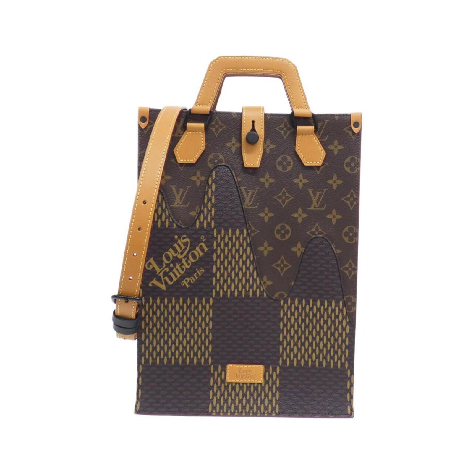Louis Vuitton Handbag Coated Canvas: Louis Vuitton Handbag Coated Canvas Coated canvas construction provides durability and style to this Louis Vuitton handbag. Measuring 35cm x 25cm x 13cm, it features a classic Ebene color. The bag's