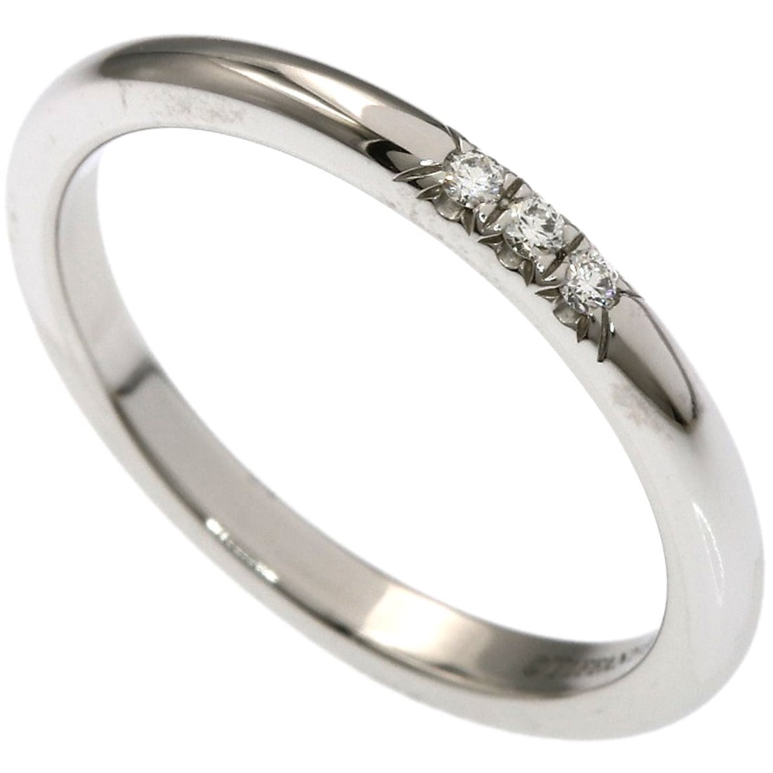 Tiffany&Co. Forever 3P Diamond Ring Platinum Pt950: Tiffany&Co. Forever 3P Diamond Ring Platinum Pt950 Tiffany&Co.'s Forever 3P Diamond Ring is a stunning platinum Pt950 design, featuring a silver-colored exterior and a main stone of diamond type. This