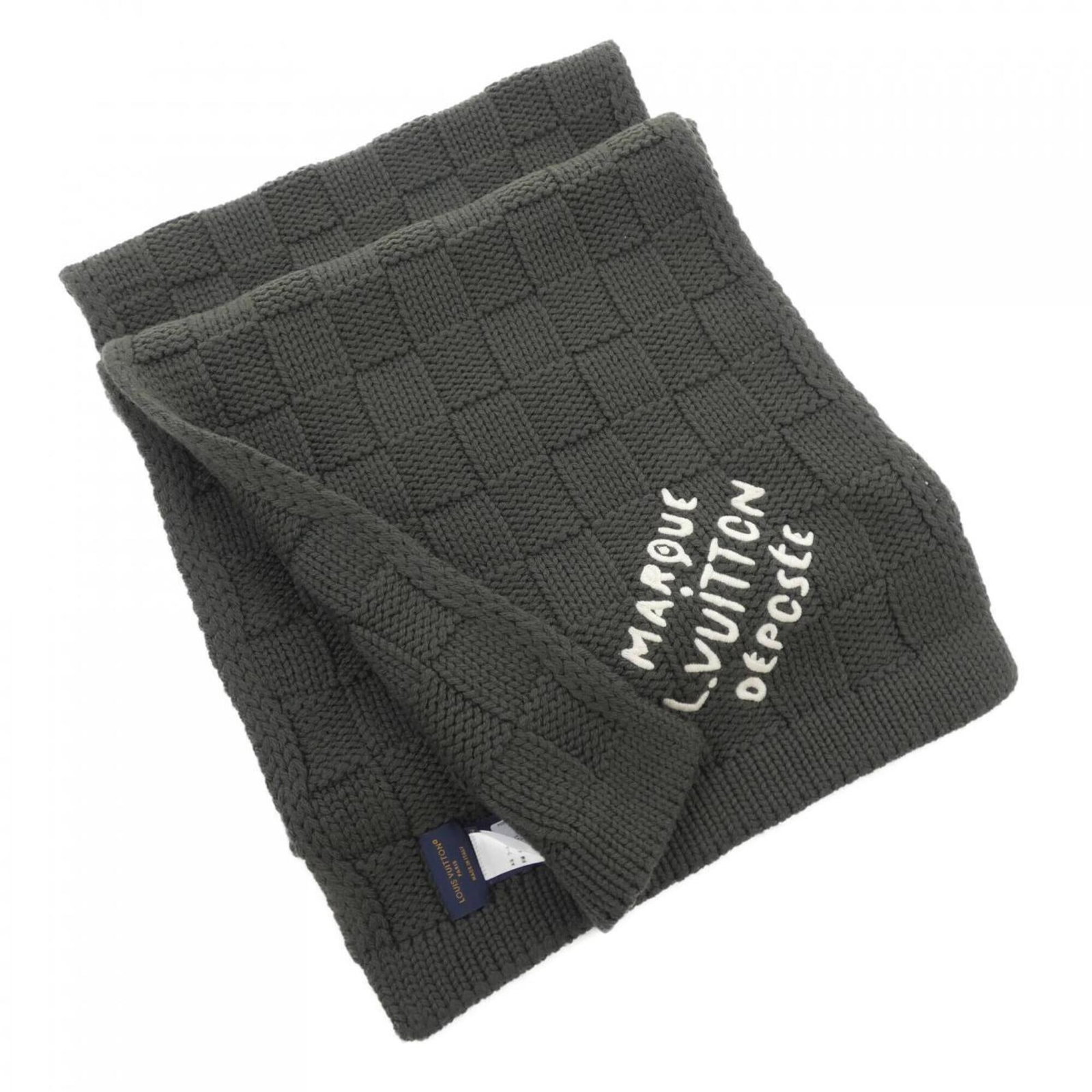Louis Vuitton stole wool polyester: Louis Vuitton stole wool polyester Louis Vuitton stole wool polyester is a unique green stole made from a blend of wool and polyester, measuring 1.85m x 31cm in size. The item bears a signature, and i