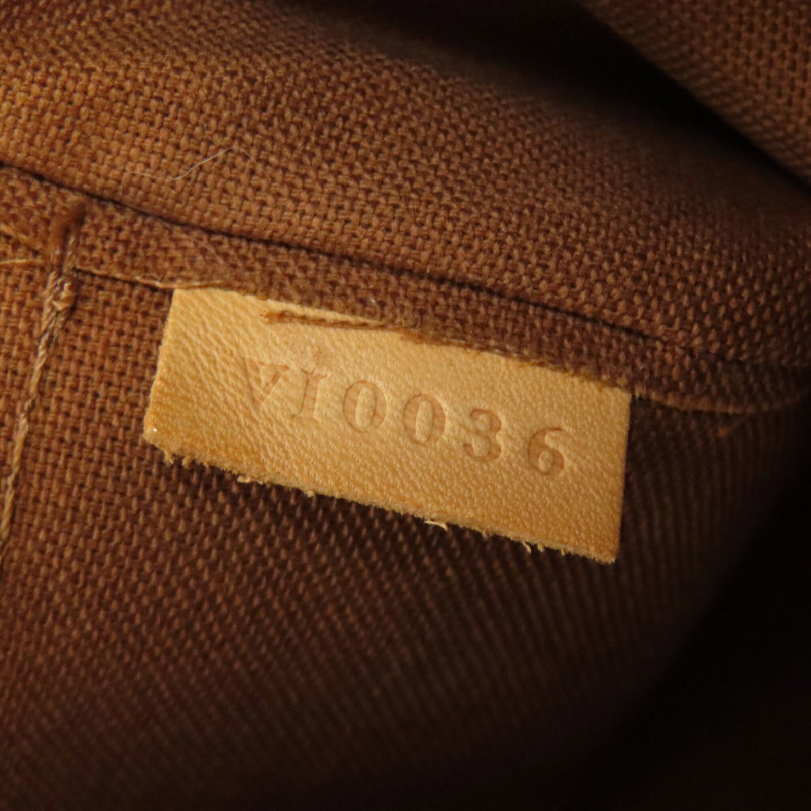 Louis Vuitton Monogram Handbag - 7