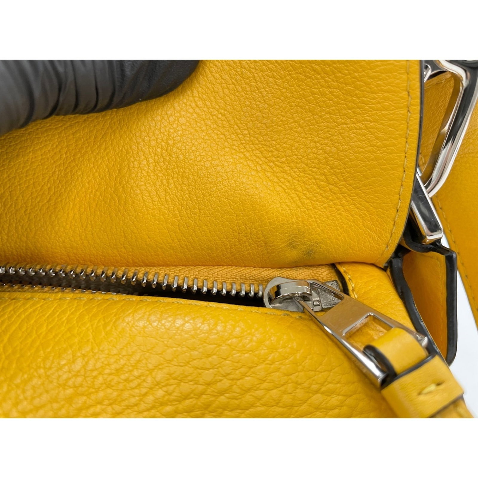 Shoulder Bag - 17
