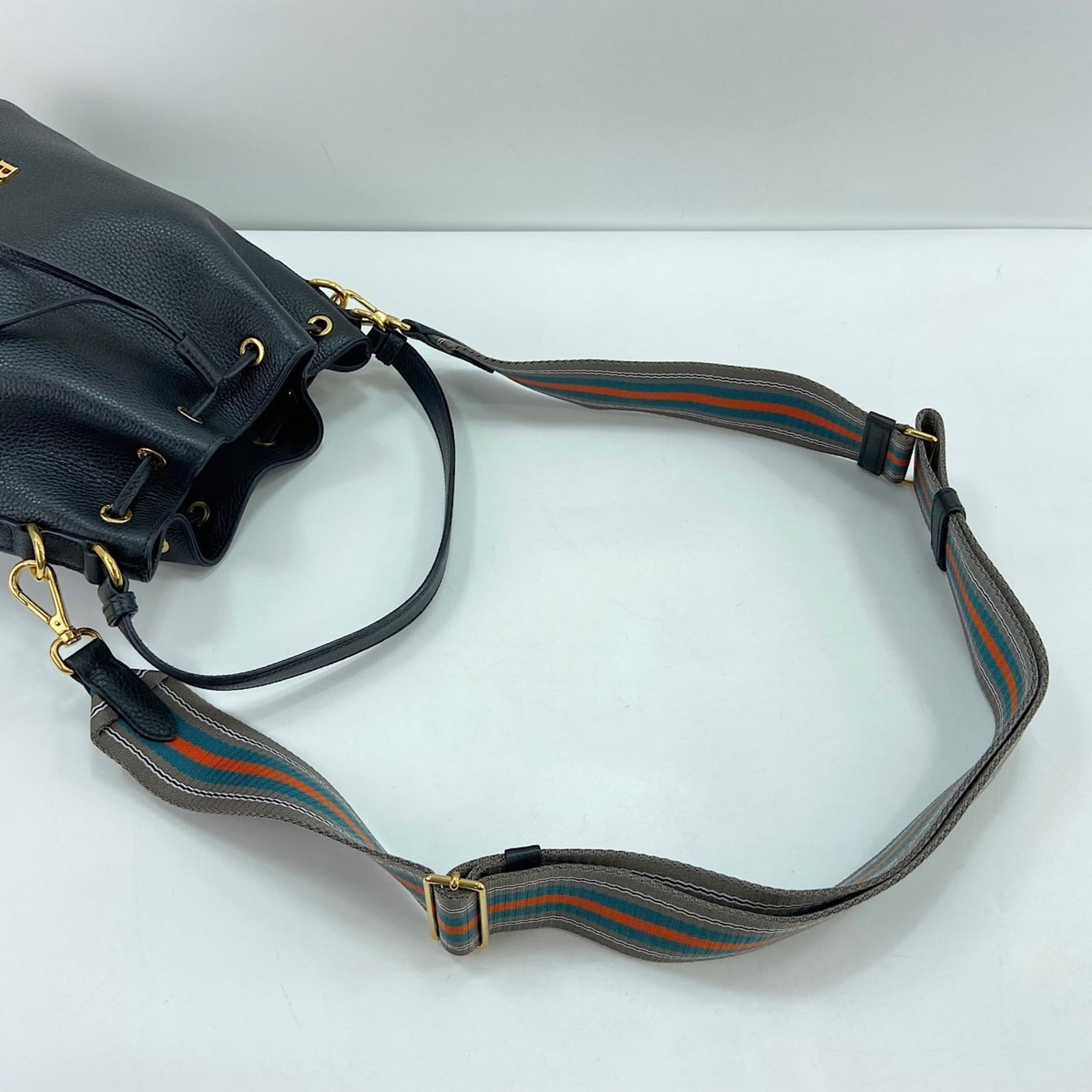 Handbag Leather Prada - 10