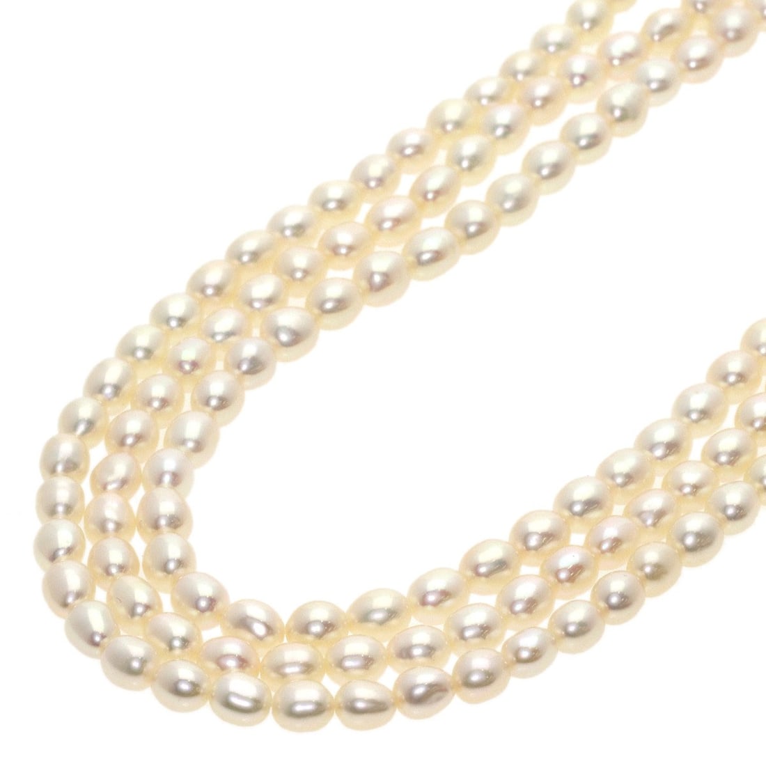 K18 Yellow Gold Freshwater Pearl Necklace 3 Reams Tasaki: K18 Yellow Gold Freshwater Pearl Necklace 3 Reams Tasaki K18 Yellow Gold Freshwater Pearl Necklace 3 Reams Tasaki boasts a stunning 19.2-inch length, showcasing three exquisite freshwater pearls set
