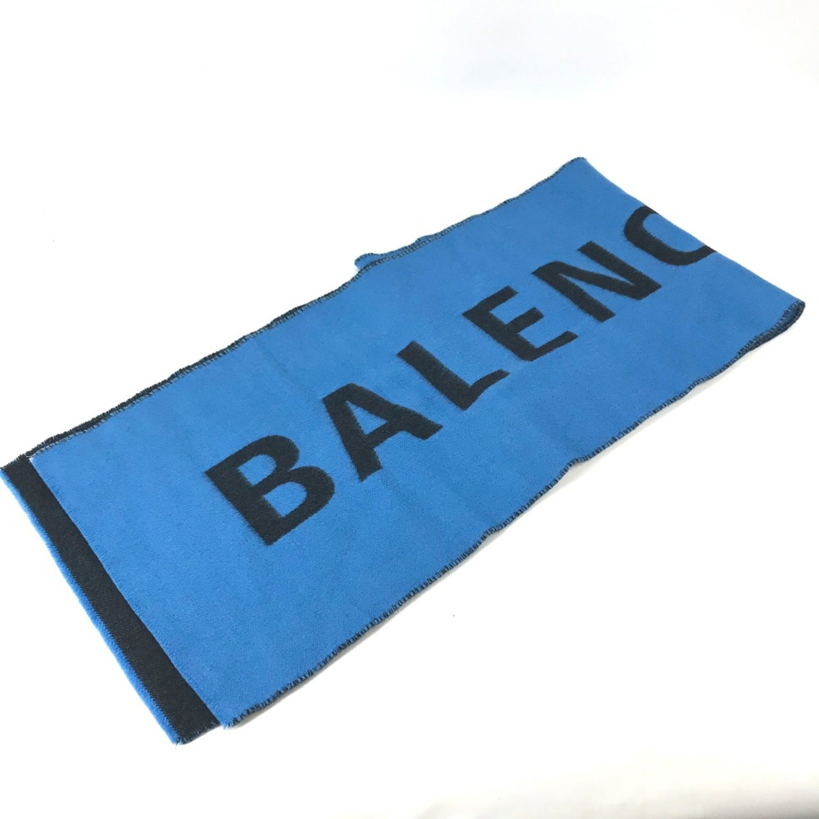 Stole Wool From