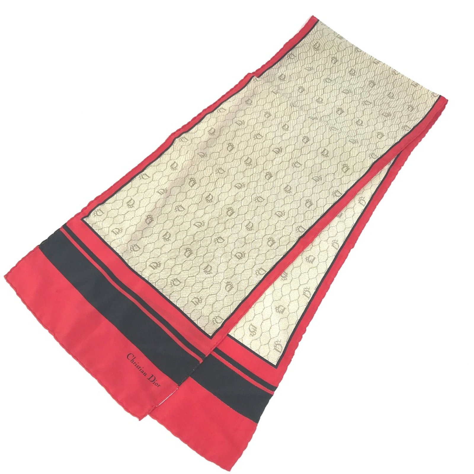 Dior Scarf Cloth: Dior Scarf Cloth Beige Dior Scarf Cloth, measuring 10.8 x 52.2 inches, features a signature on the cloth. This cloth is made of cloth material and has a rectangular shape with a width of 27.5cm and a 