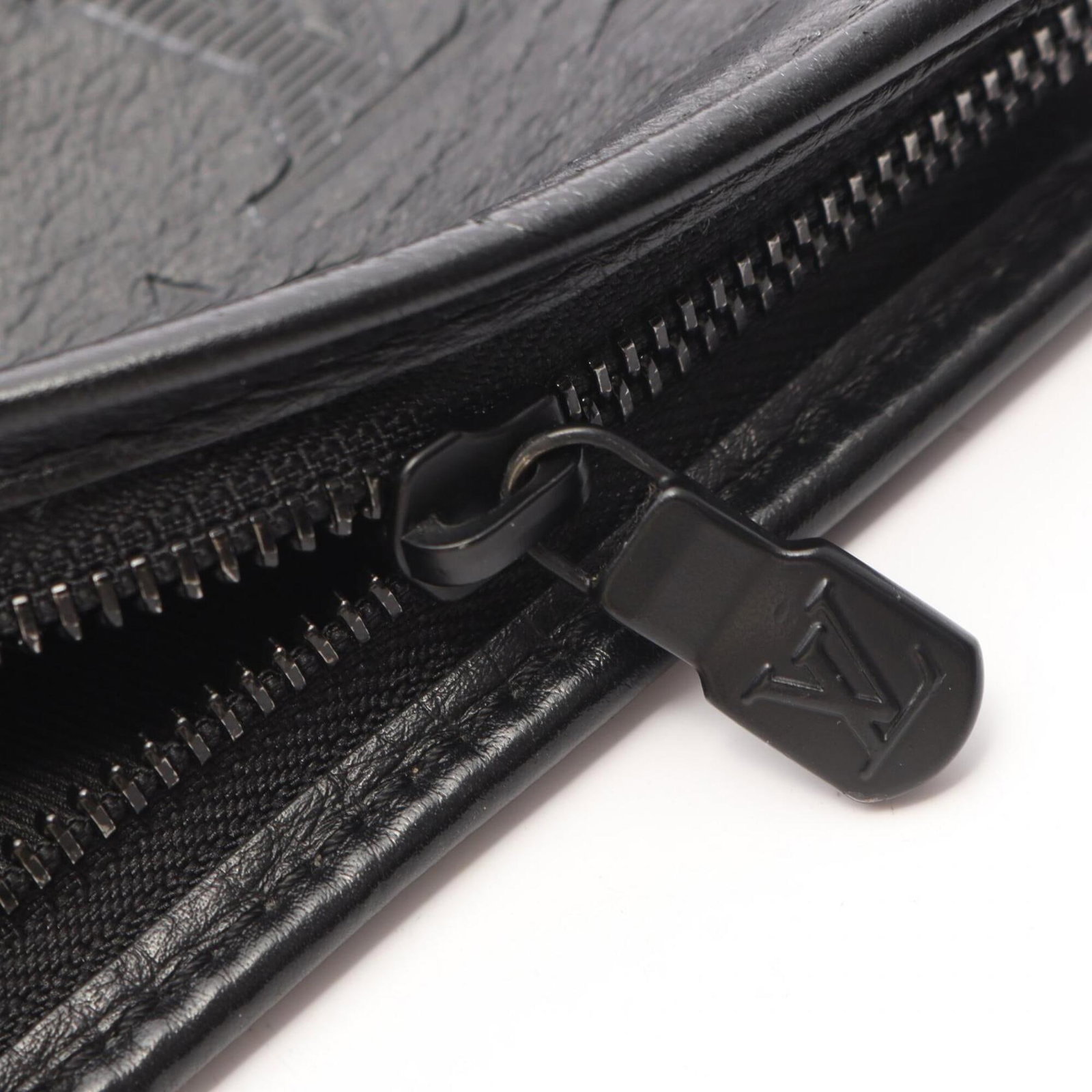 Shadow Monogram Shoulder Bag Louis Vuitton - 7