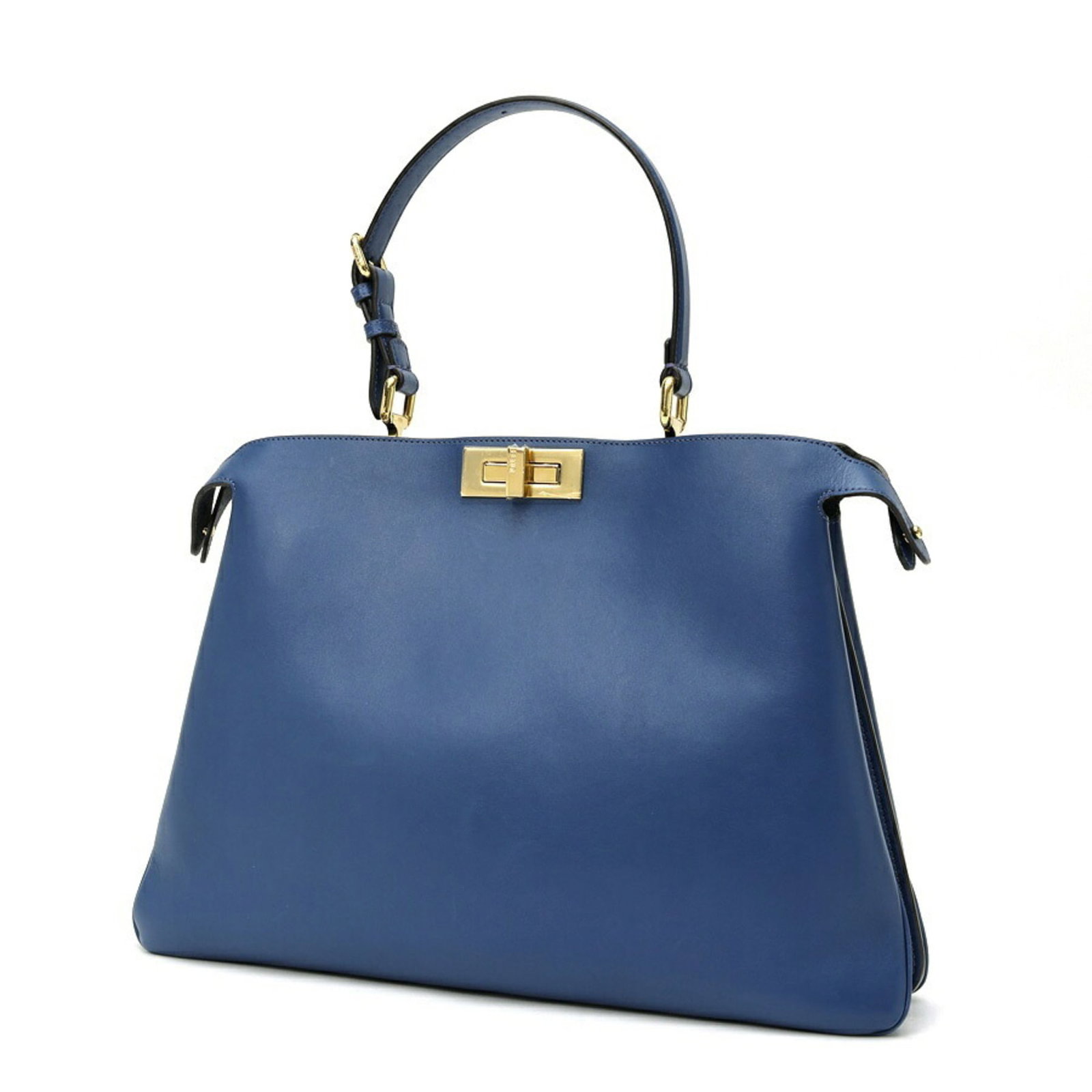 Handbag Leather Fendi: Handbag Leather Fendi The Fendi Country handbag is crafted from high-quality calfskin leather, featuring a striking blue hue. Measuring 28cm x 40.5cm x 13cm, this stylish accessory boasts a sleek desi