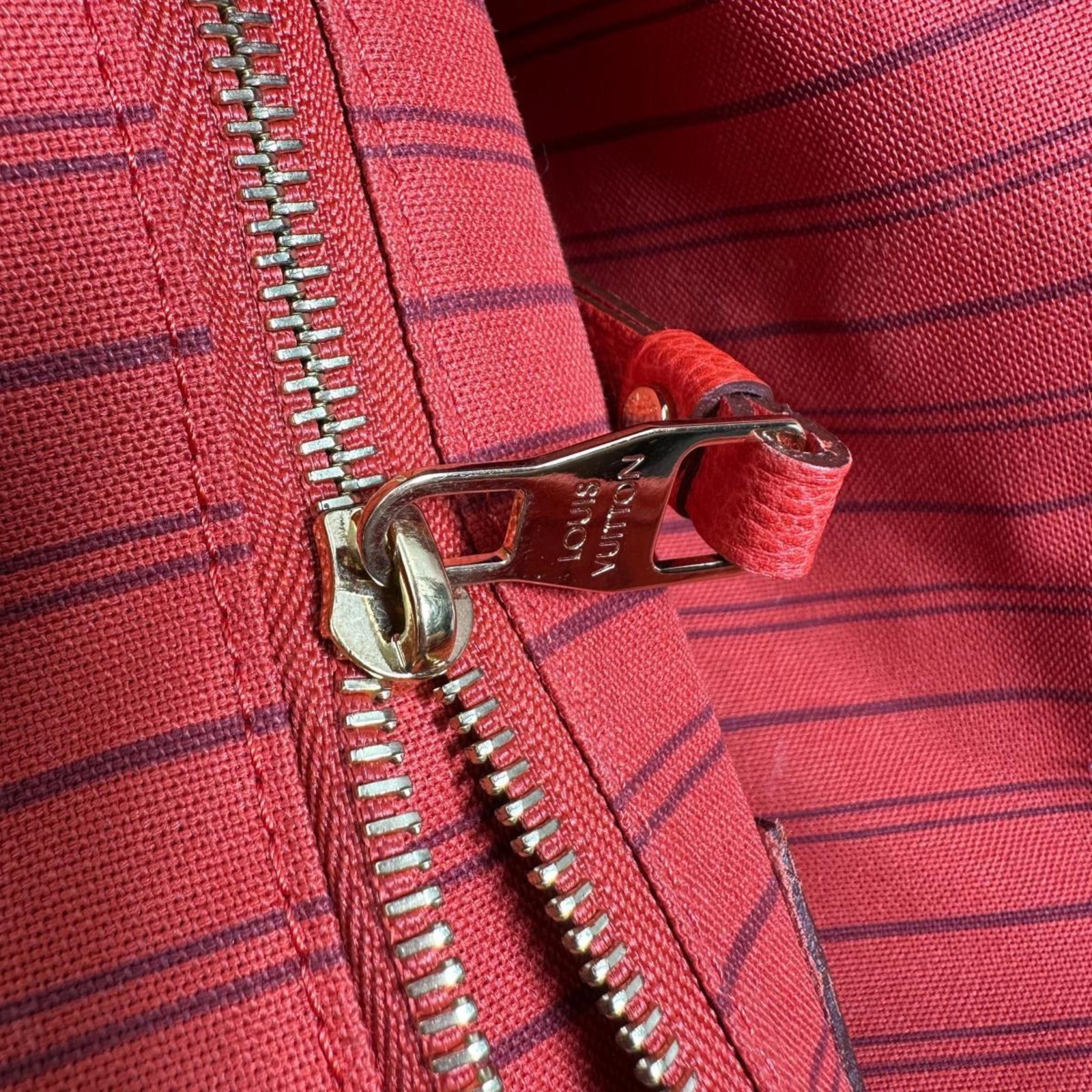 Monogram Empreinte Louis Vuitton Tote - 15