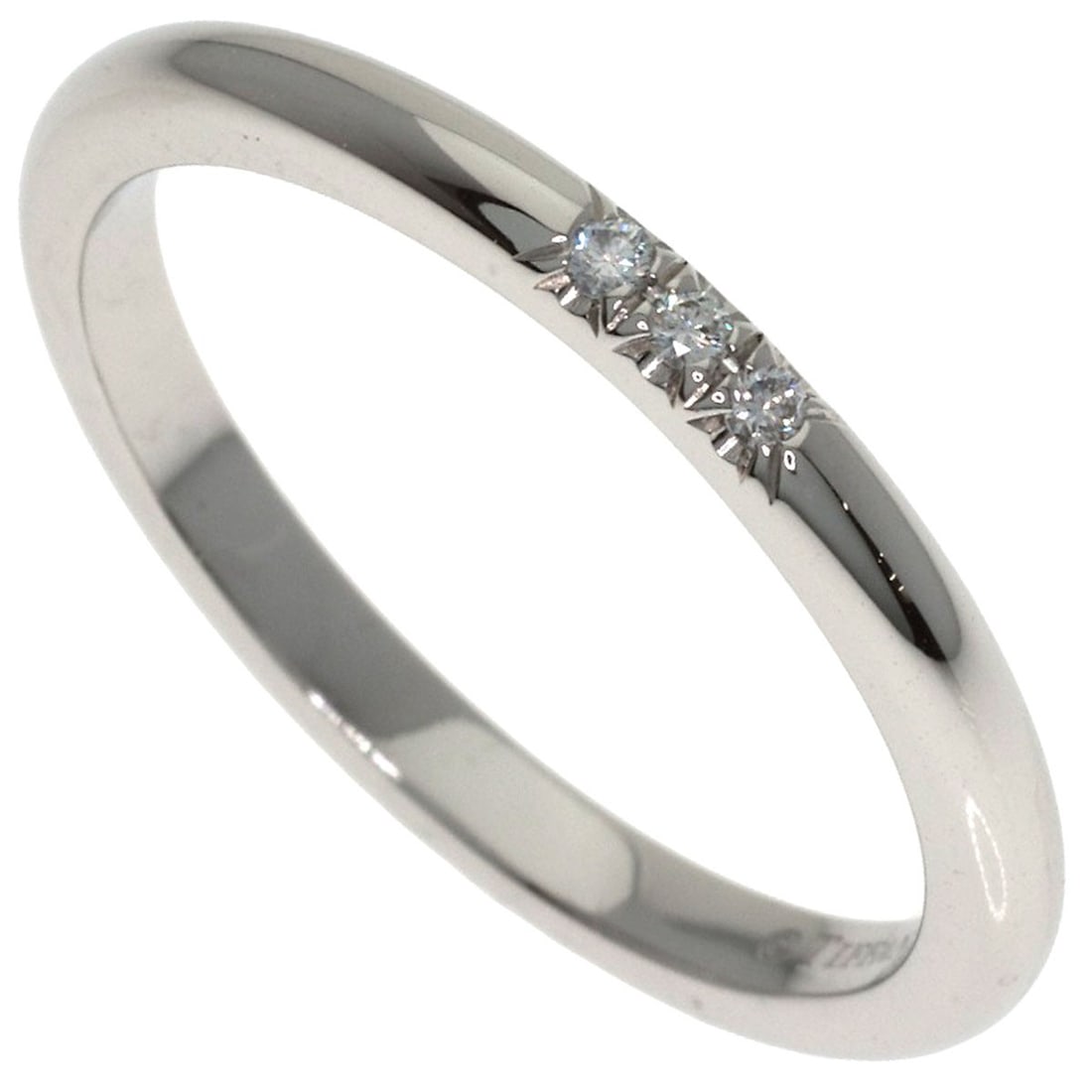 Tiffany&Co. Forever 3P Diamond Ring Platinum Pt950: Tiffany&Co. Forever 3P Diamond Ring Platinum Pt950 Tiffany&Co.'s Forever 3P Diamond Ring is a stunning platinum piece, featuring a silver metal exterior and a 5.75(US) ring size. This platinum Pt950 r