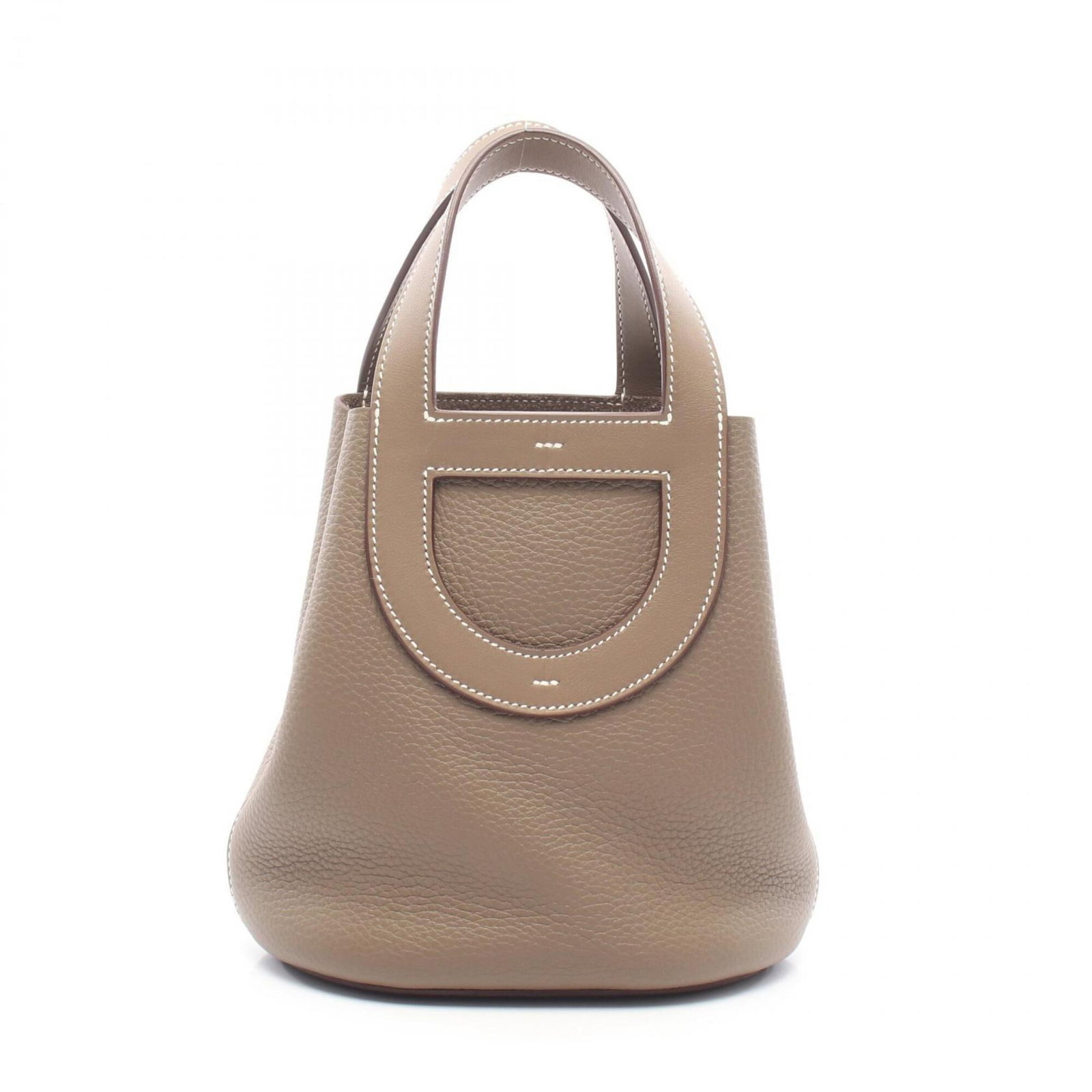 Clemence Leather Handbag Taurillon Hermes: Clemence Leather Handbag Taurillon Hermes Taurillon clemence leather handbag from Hermes, featuring a unique and elegant design. This compact handbag measures 20cm x 18cm x 12cm and boasts a